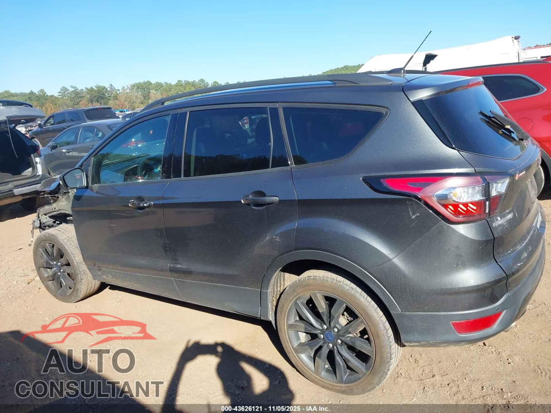 FORD ESCAPE 2017 - 1FMCU0JD3HUC86302