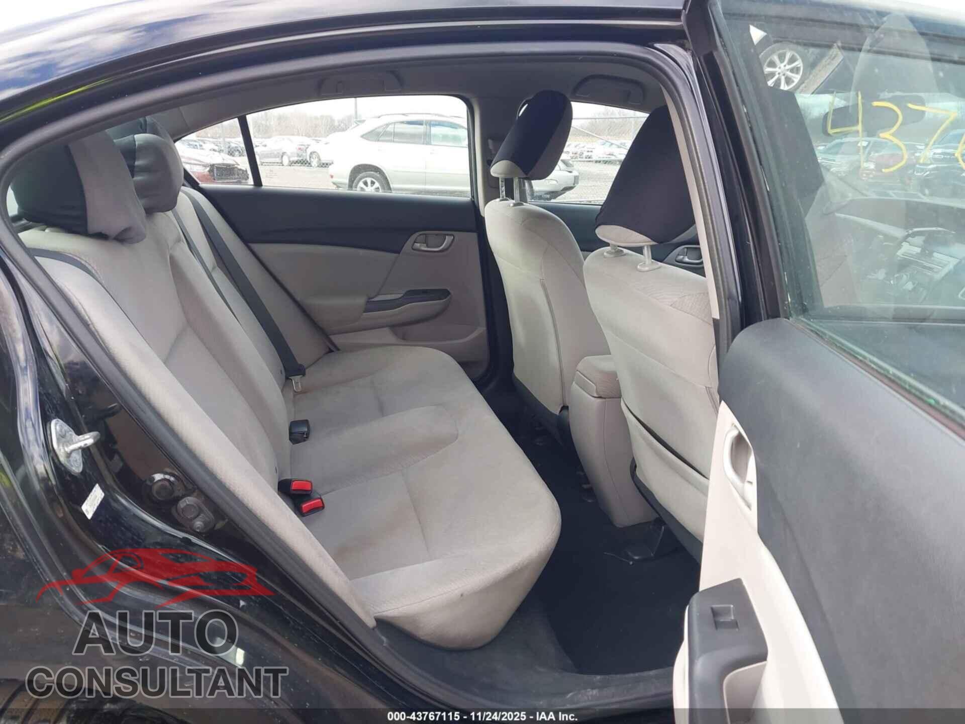 HONDA CIVIC 2013 - 2HGFB2F55DH593988