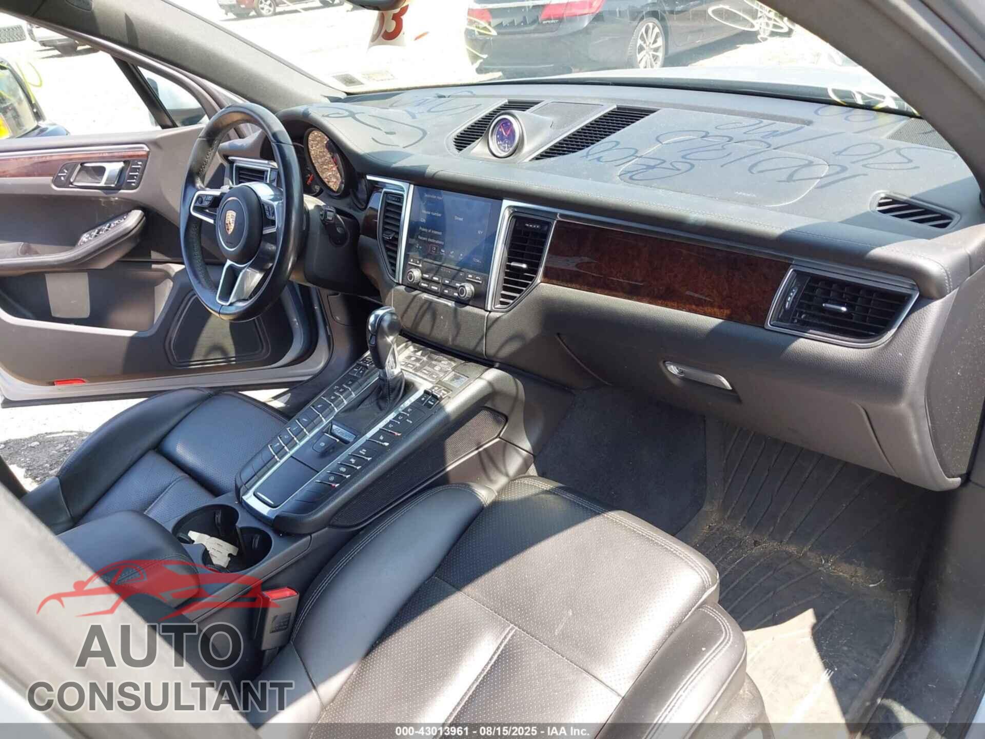 PORSCHE MACAN 2017 - WP1AG2A52HLB56068