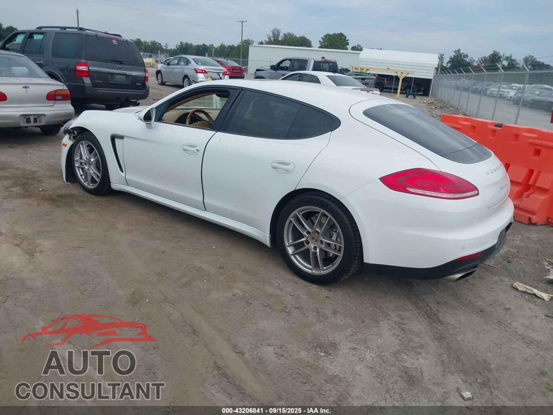 PORSCHE PANAMERA 2014 - WP0AA2A75EL008092