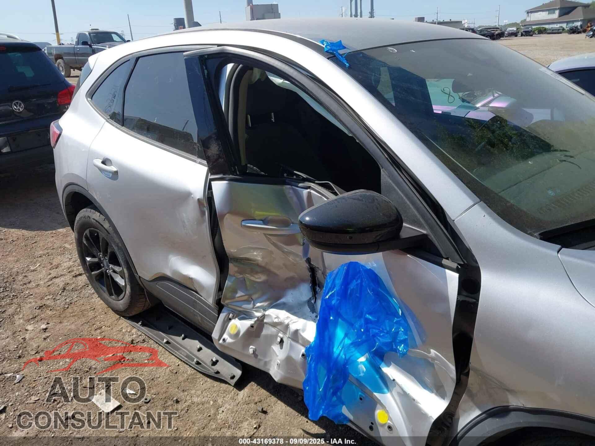 FORD ESCAPE 2020 - 1FMCU9BZ6LUA61864