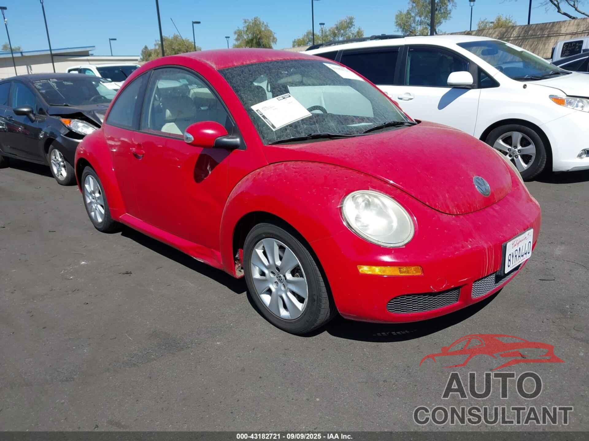 VOLKSWAGEN NEW BEETLE 2010 - 3VWPG3AG5AM012387