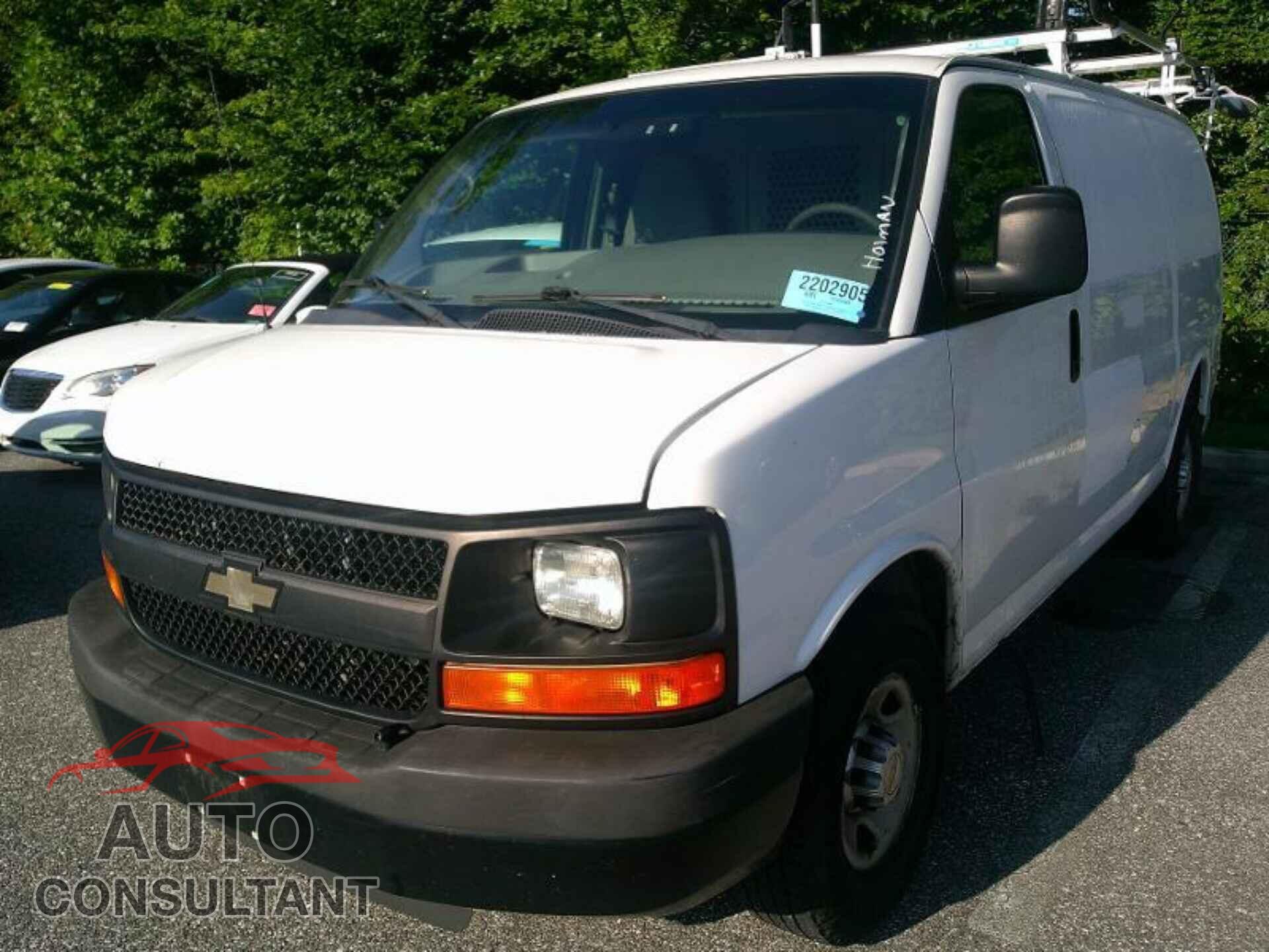 CHEVROLET EXPRESS G2500 2012 - 1GCWGFCA7C1167371