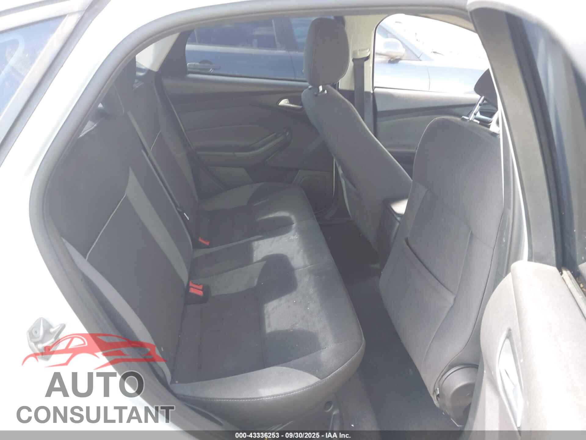 FORD FOCUS 2014 - 1FADP3F28EL349832