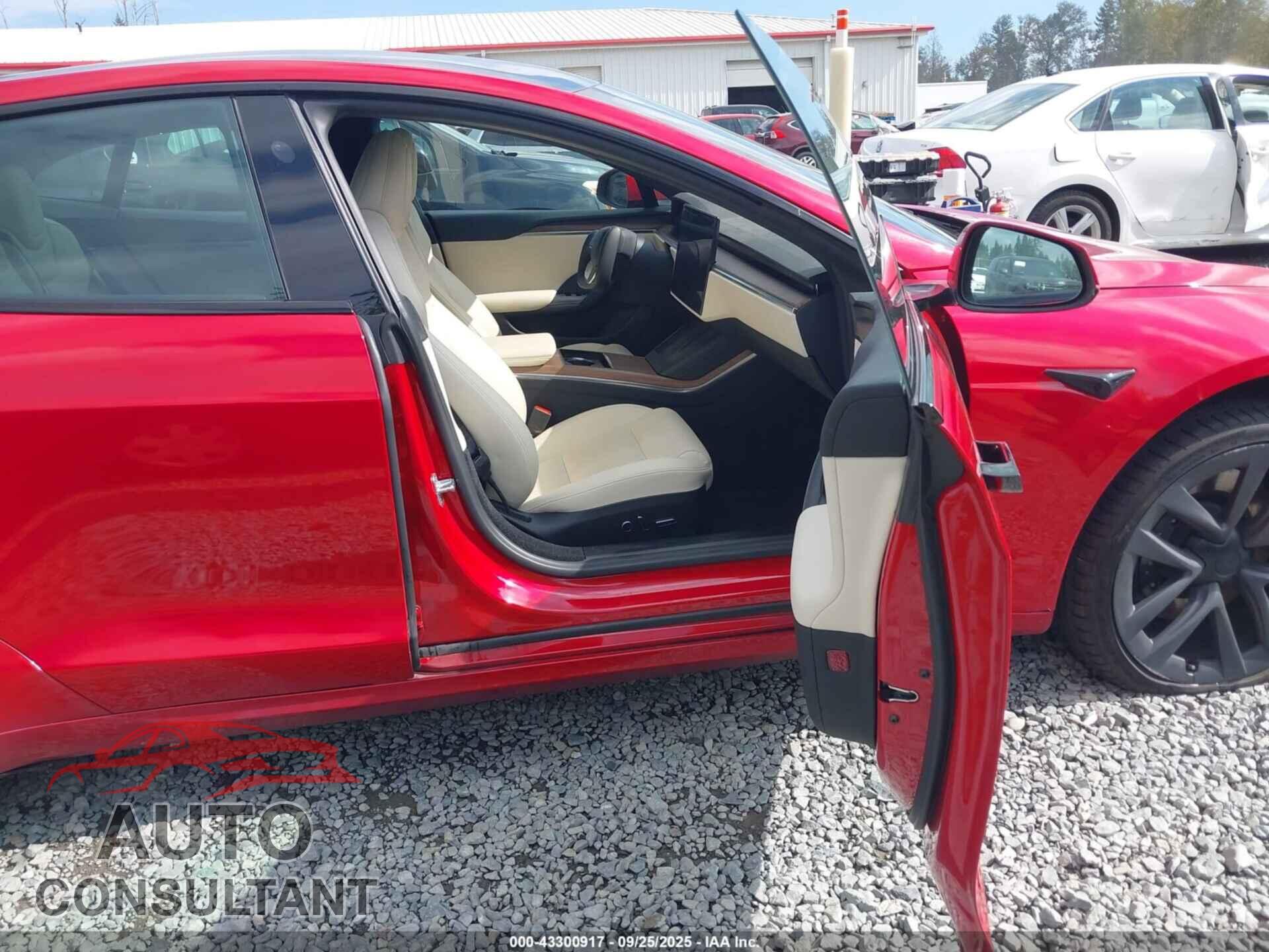 TESLA MODEL S 2021 - 5YJSA1E51MF438890