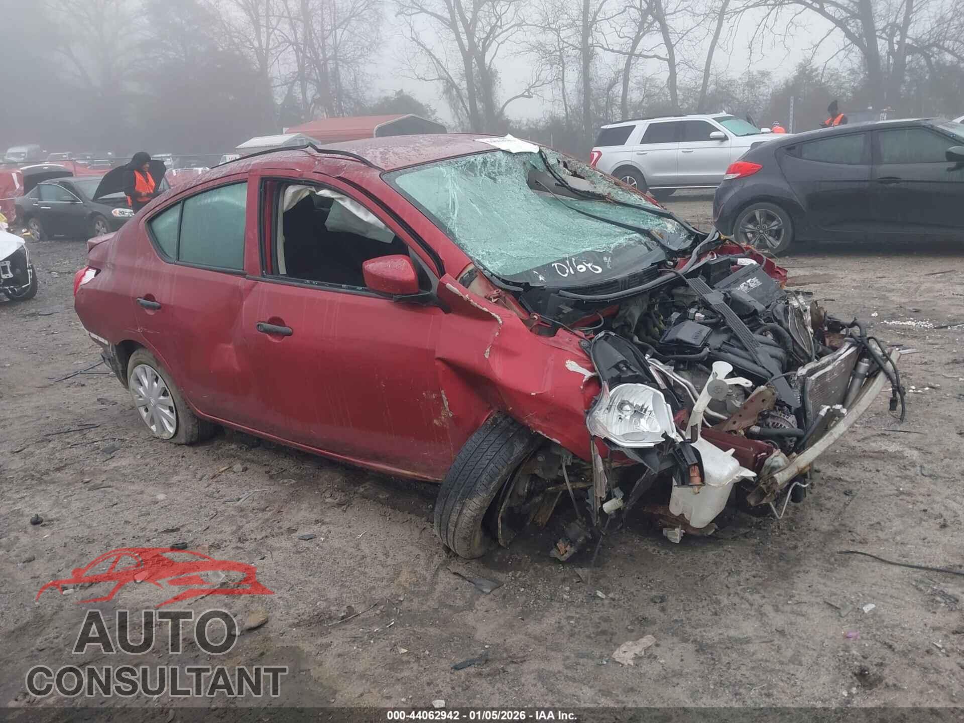 NISSAN VERSA 2017 - 3N1CN7AP3HL860138