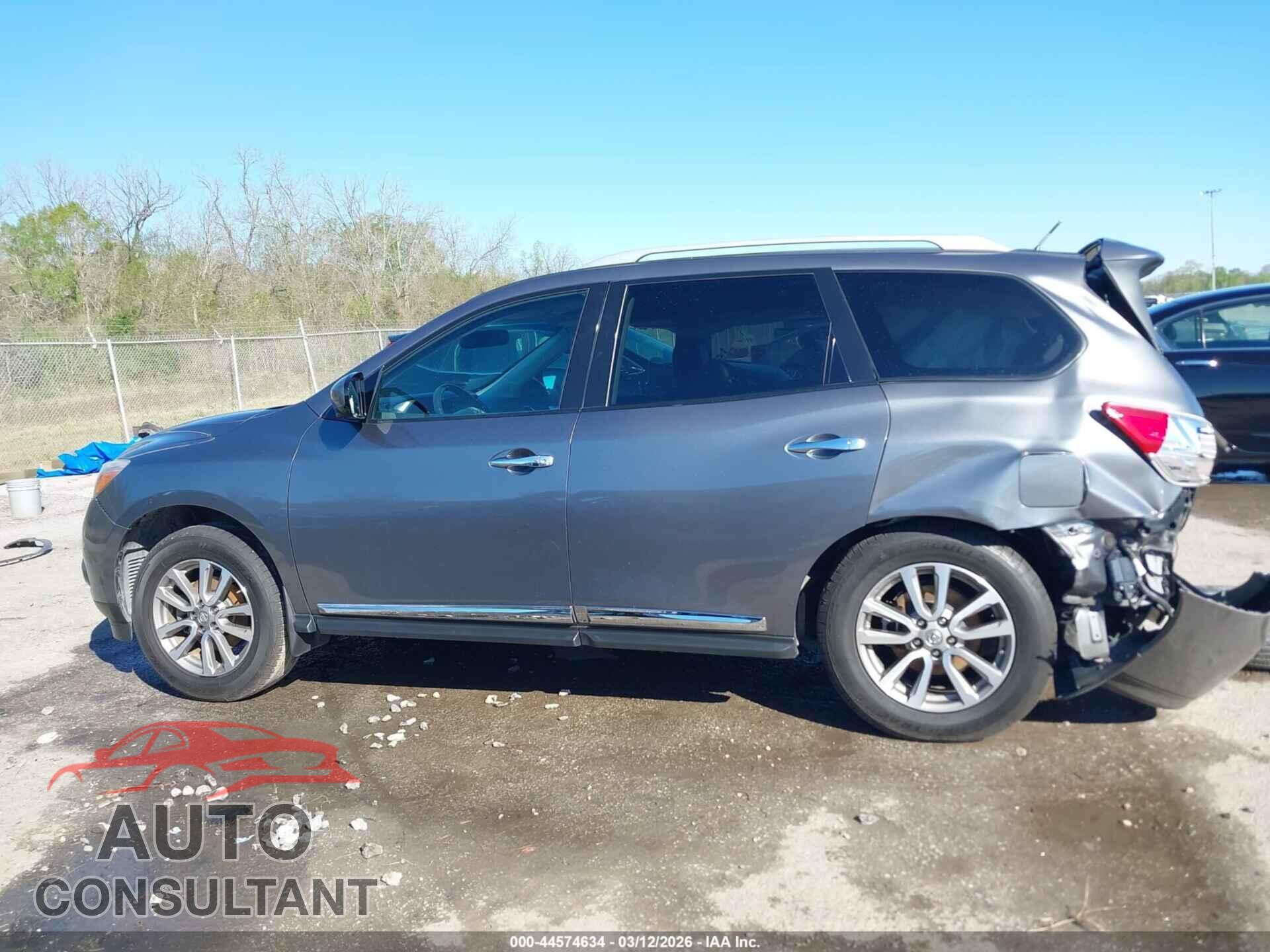 NISSAN PATHFINDER 2015 - 5N1AR2MN1FC655587