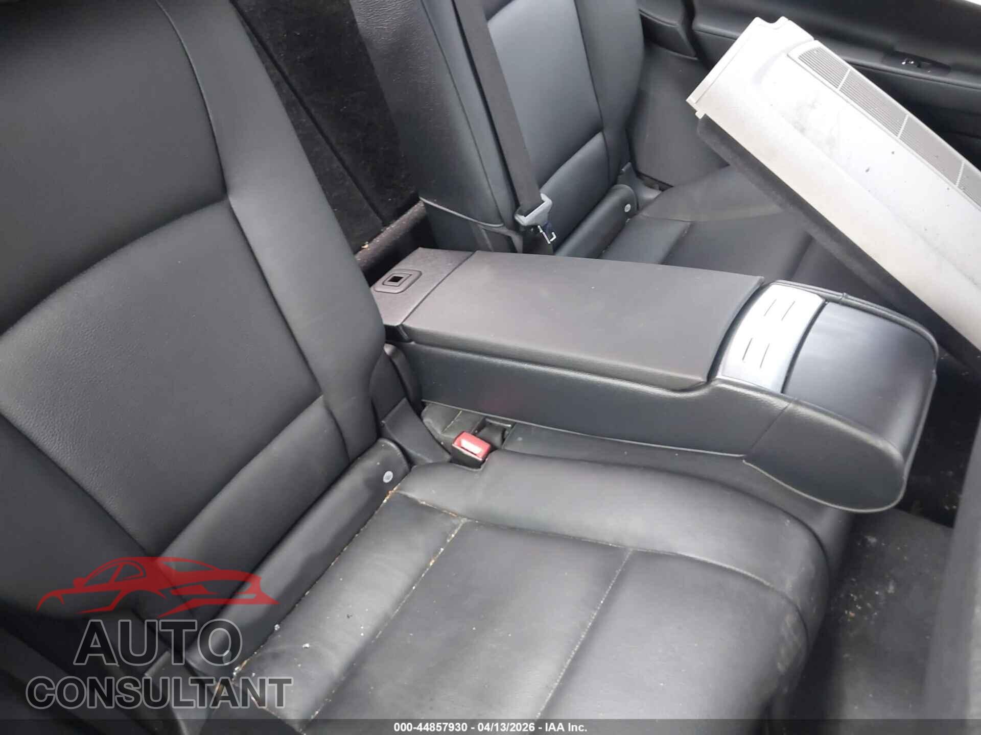 BMW 535I GRAN TURISMO 2011 - WBASP2C52BC337355