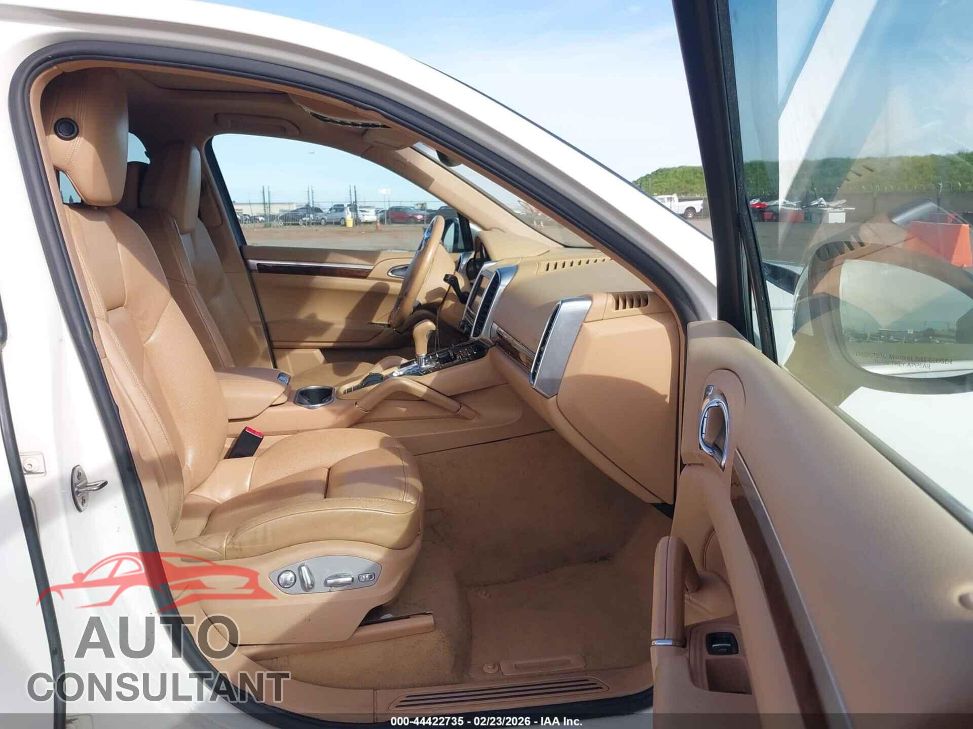 PORSCHE CAYENNE 2011 - WP1AA2A21BLA05804