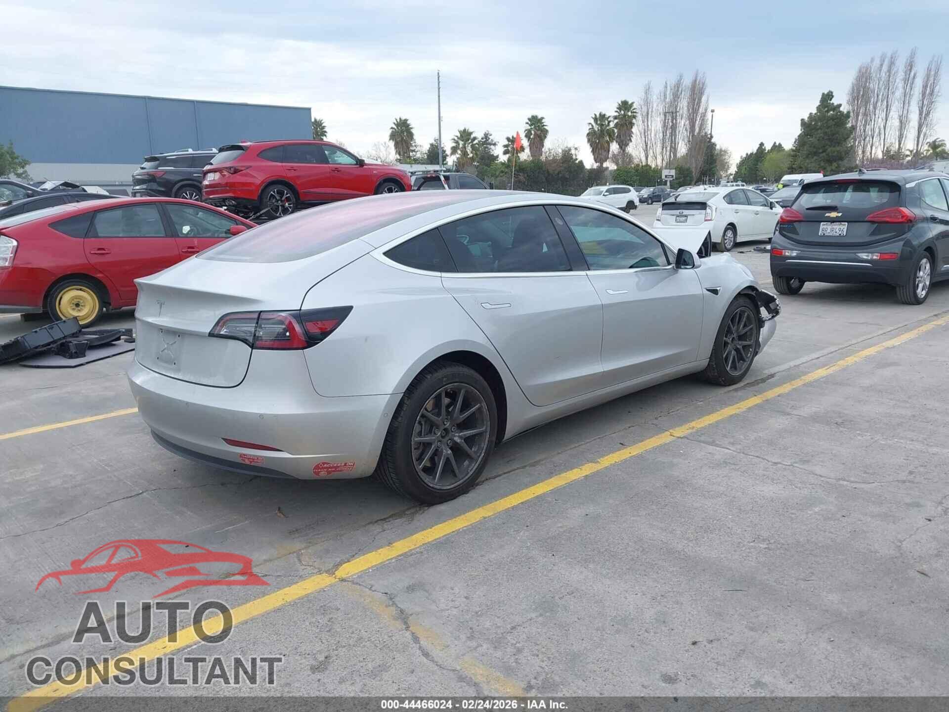 TESLA MODEL 3 2017 - 5YJ3E1EA3HF002876