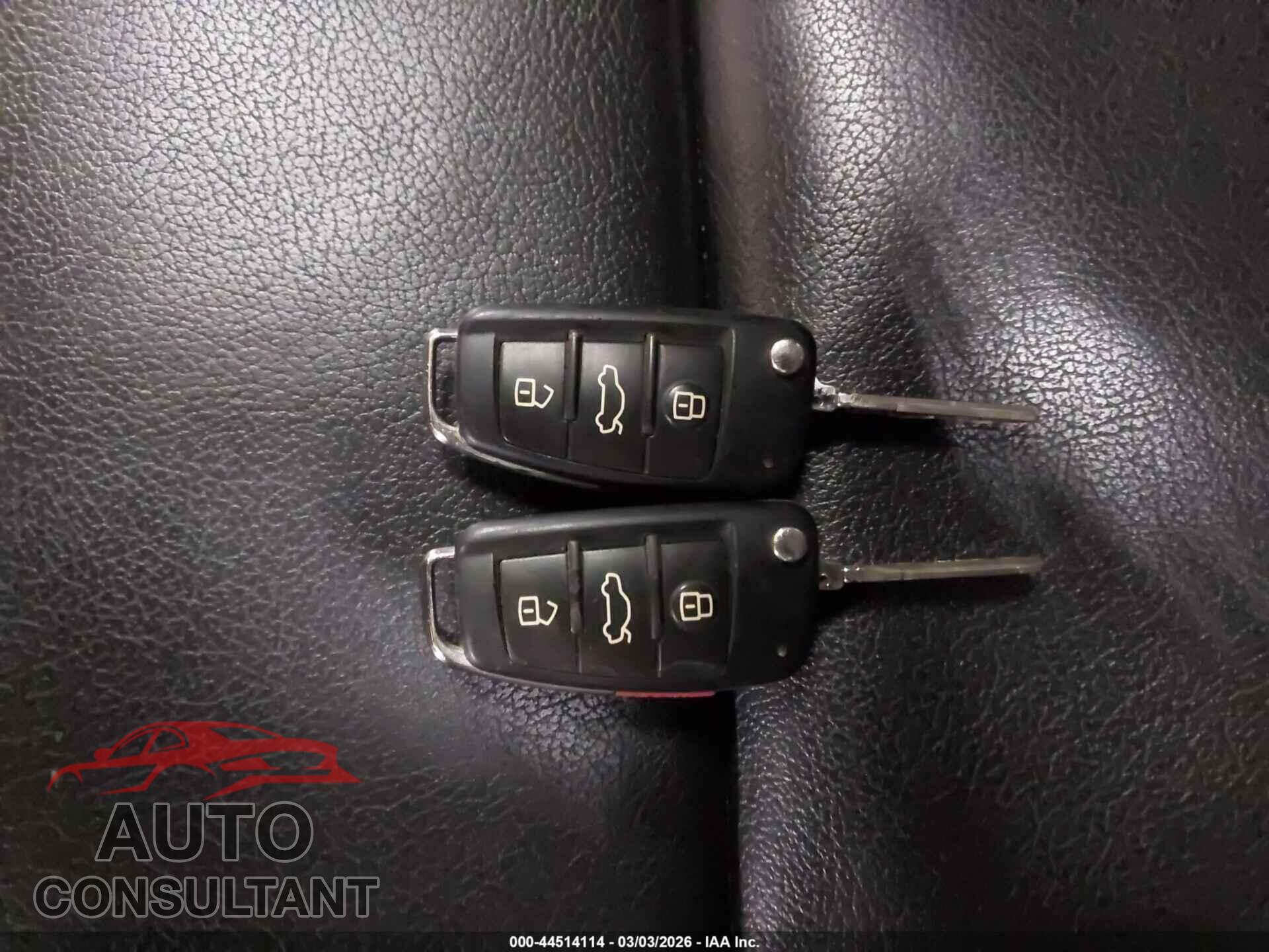 AUDI A3 2013 - WAUMFAFM0DA034209
