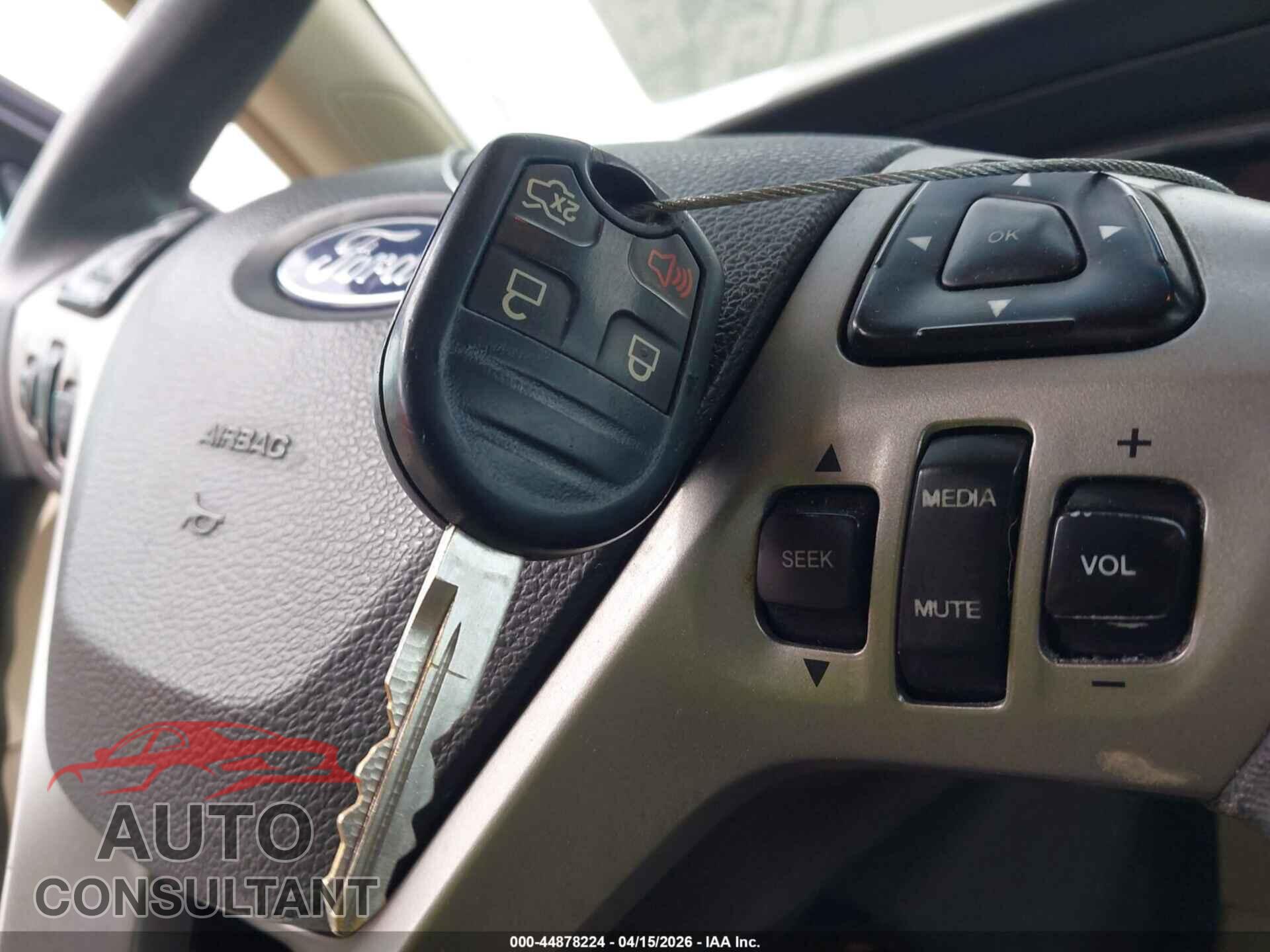FORD TAURUS 2013 - 1FAHP2D86DG232602