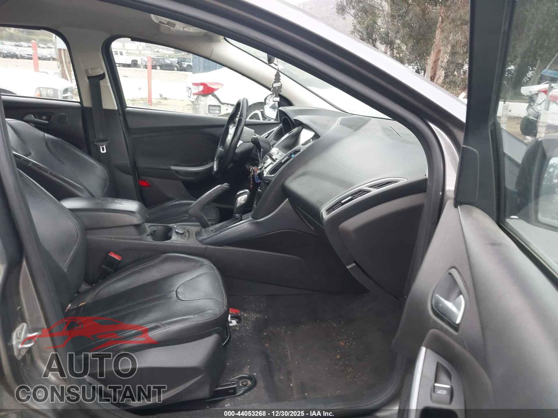 FORD FOCUS 2014 - 1FADP3N21EL155774