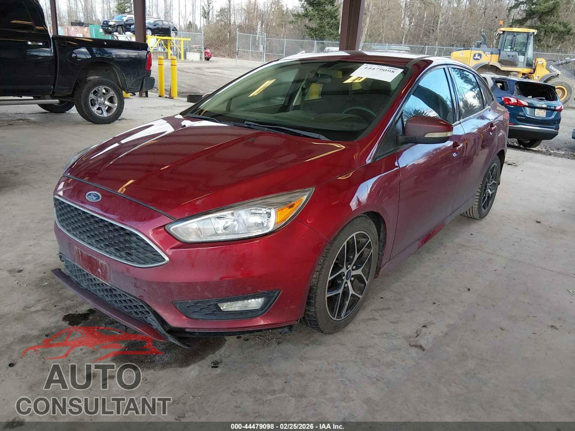 FORD FOCUS 2015 - 1FADP3F27FL349502