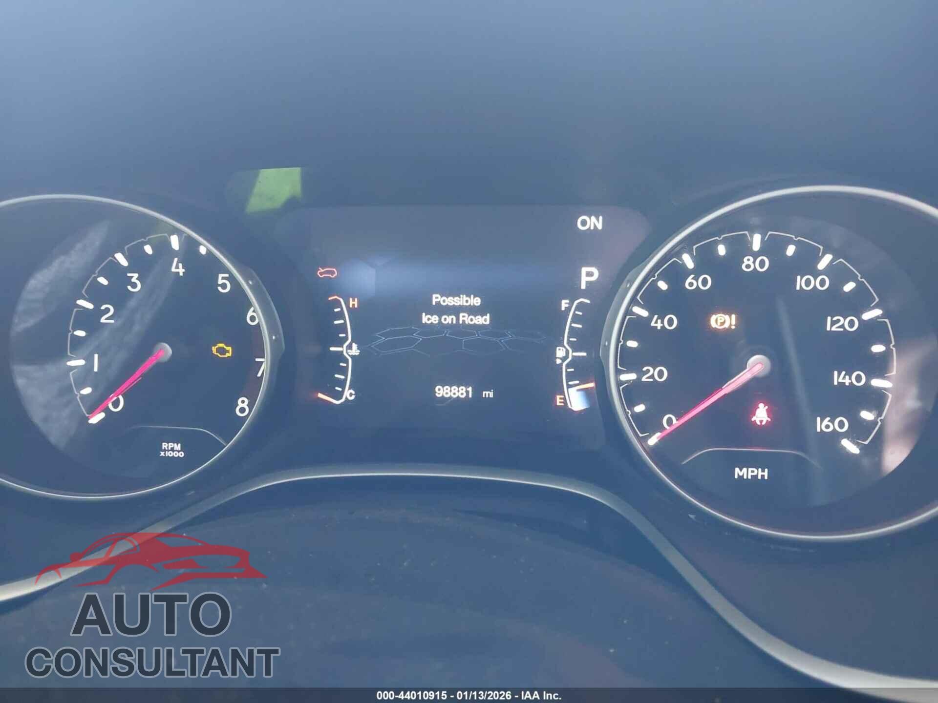 JEEP COMPASS 2018 - 3C4NJDCB2JT190458