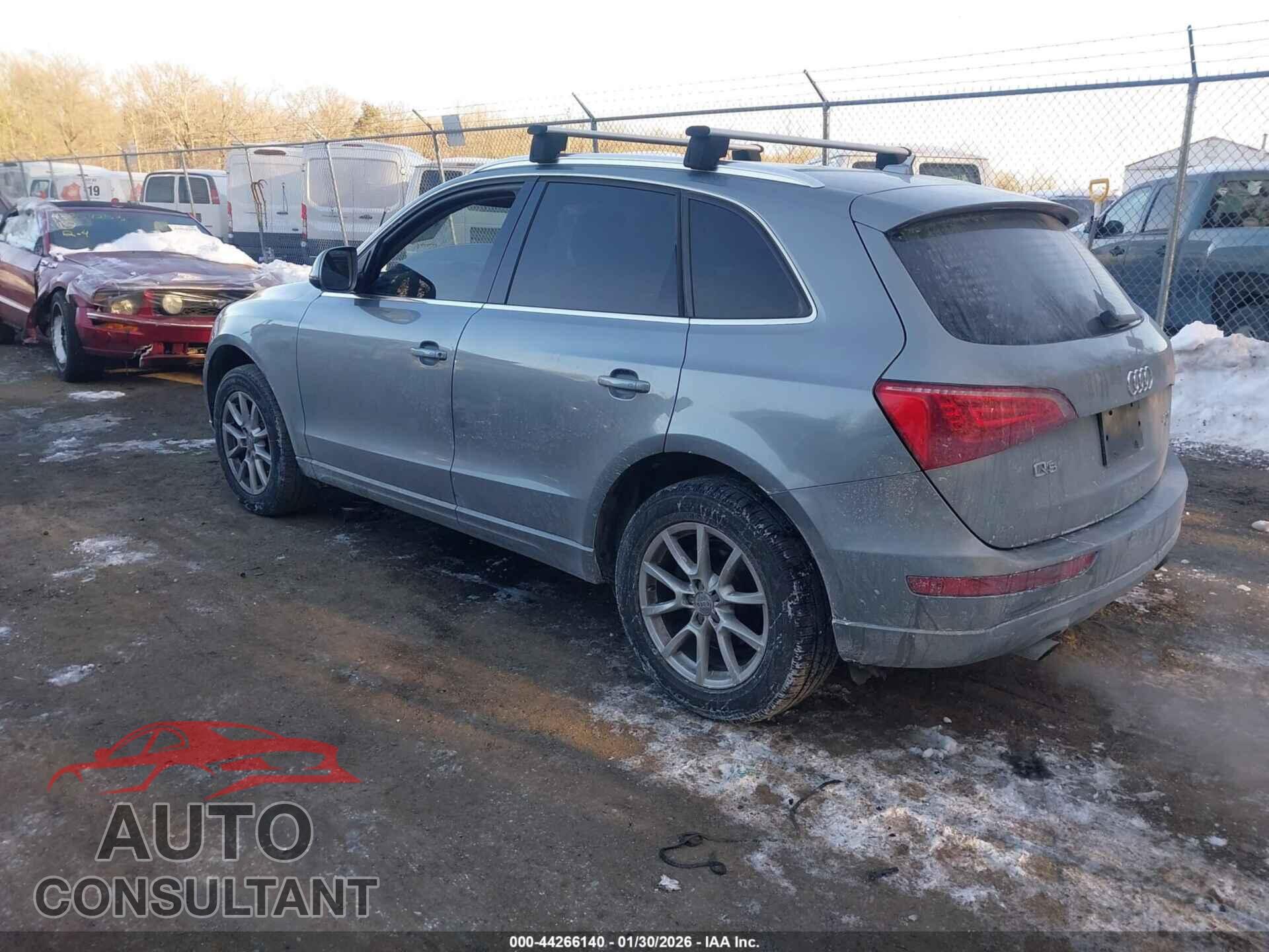 AUDI Q5 2011 - WA1CFAFP1BA012445