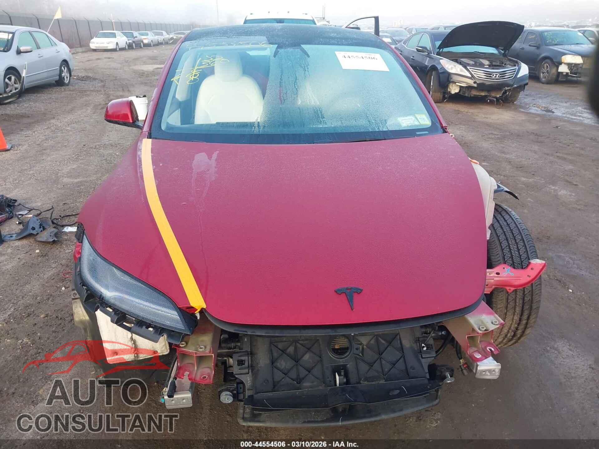 TESLA MODEL 3 2024 - 5YJ3E1EB4RF796457