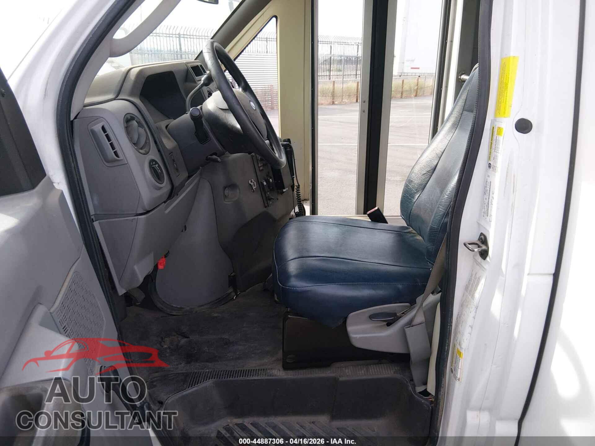 FORD E-450 CUTAWAY 2012 - 1FDFE4FS2CDA13398