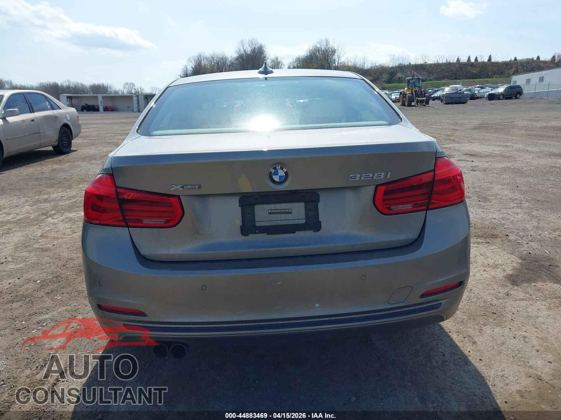 BMW 328I 2016 - WBA8E3G5XGNU04375