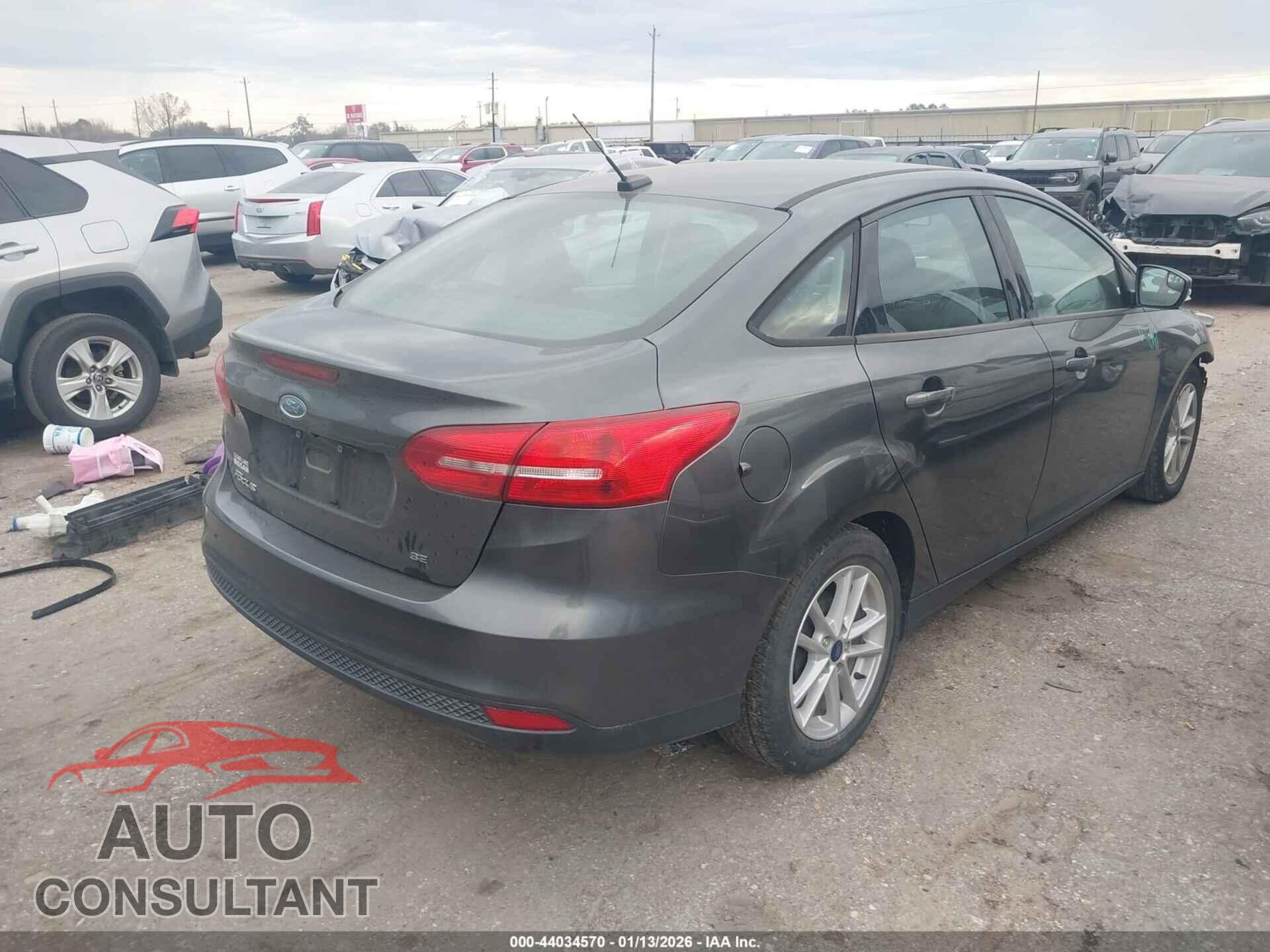 FORD FOCUS 2017 - 1FADP3F26HL303307