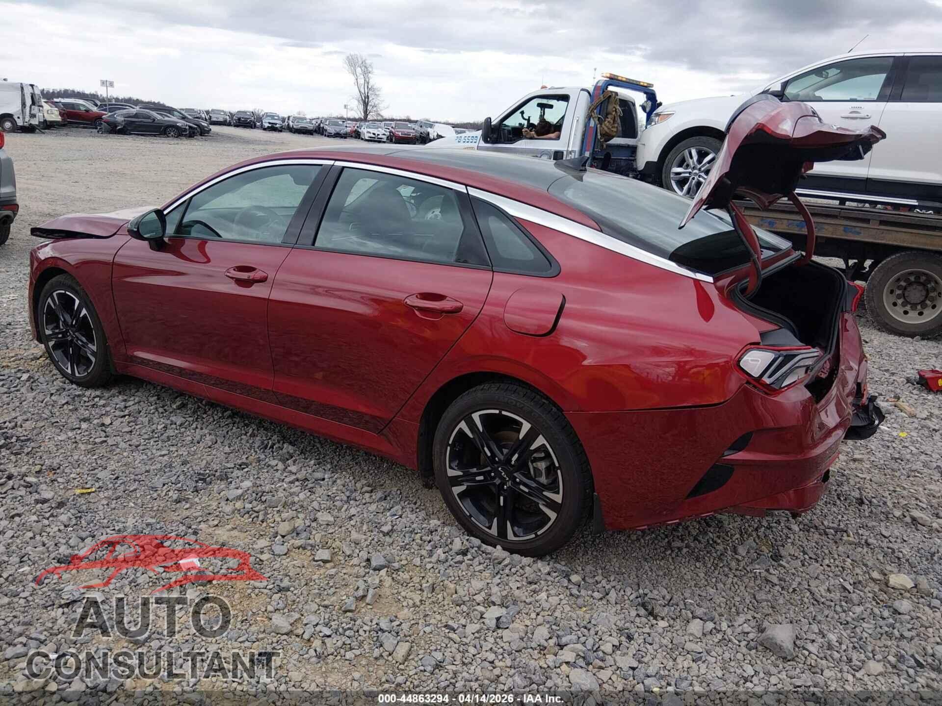KIA K5 2023 - 5XXG64J22PG174357