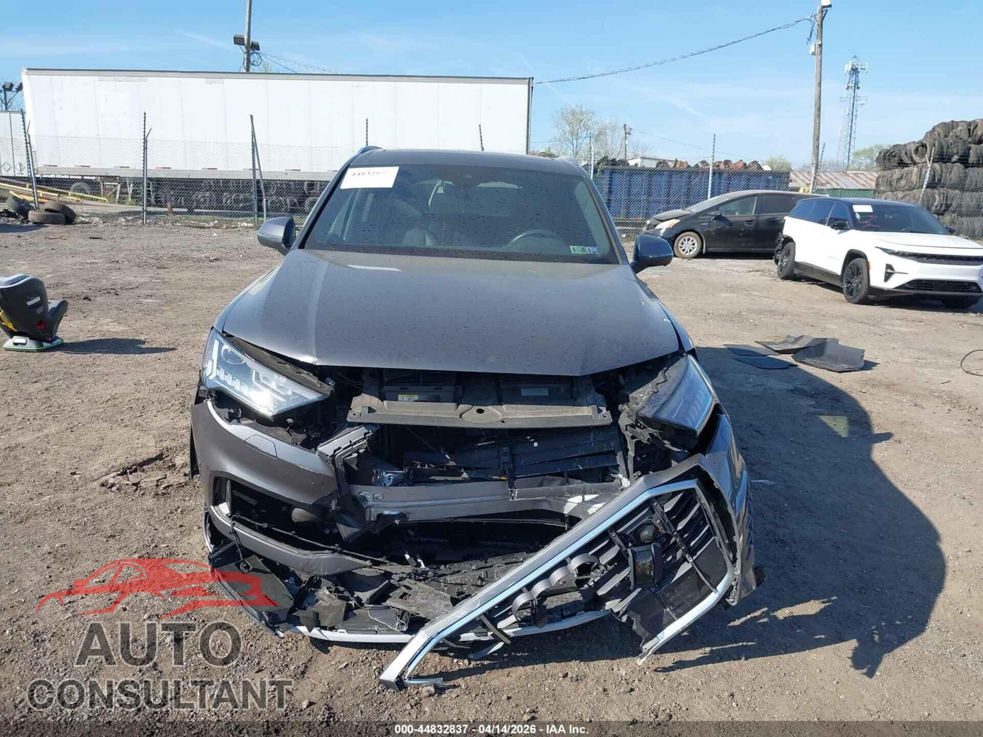 AUDI Q7 2021 - WA1LJAF79MD012628