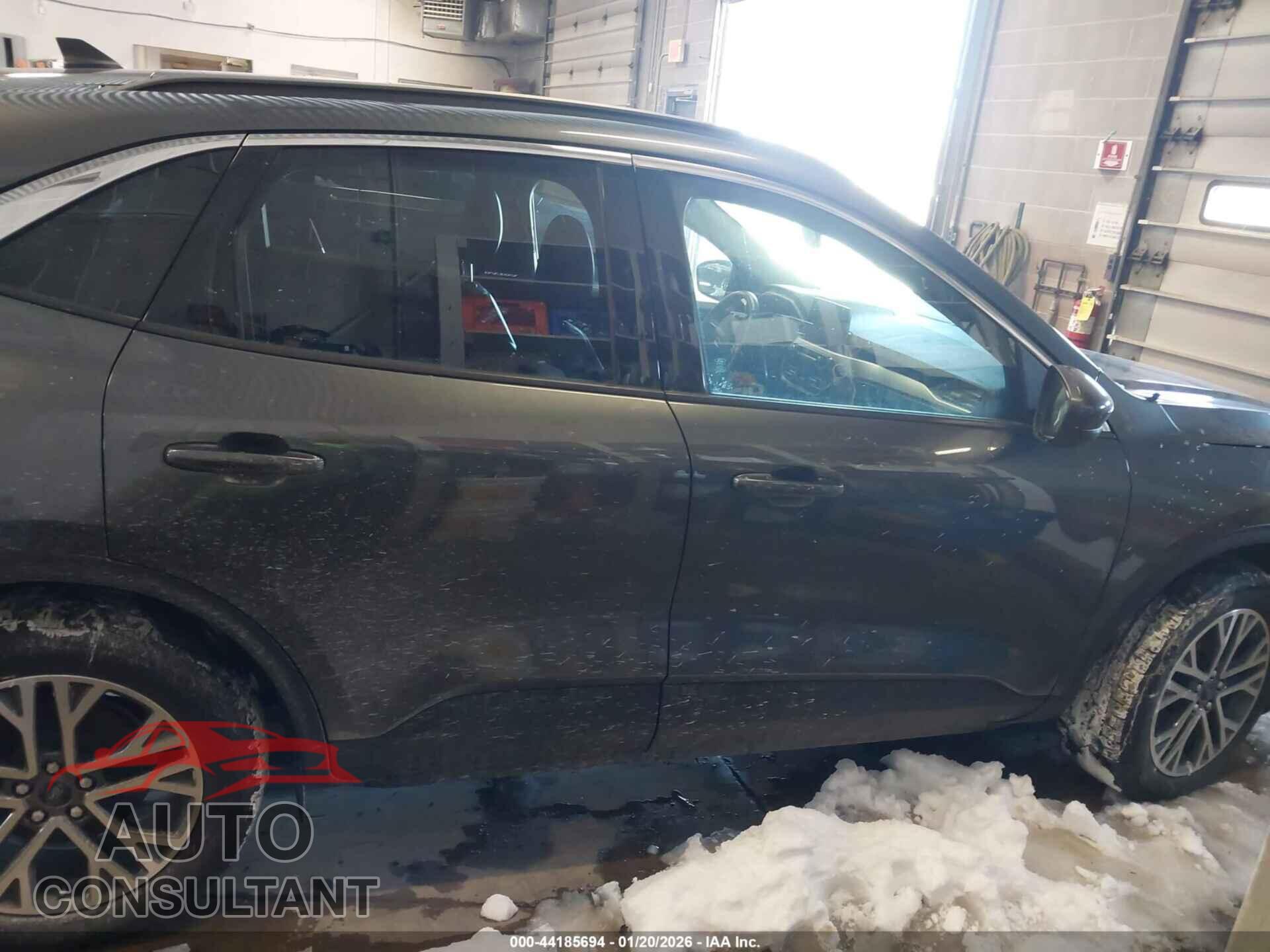 FORD ESCAPE 2020 - 1FMCU9H97LUA96520