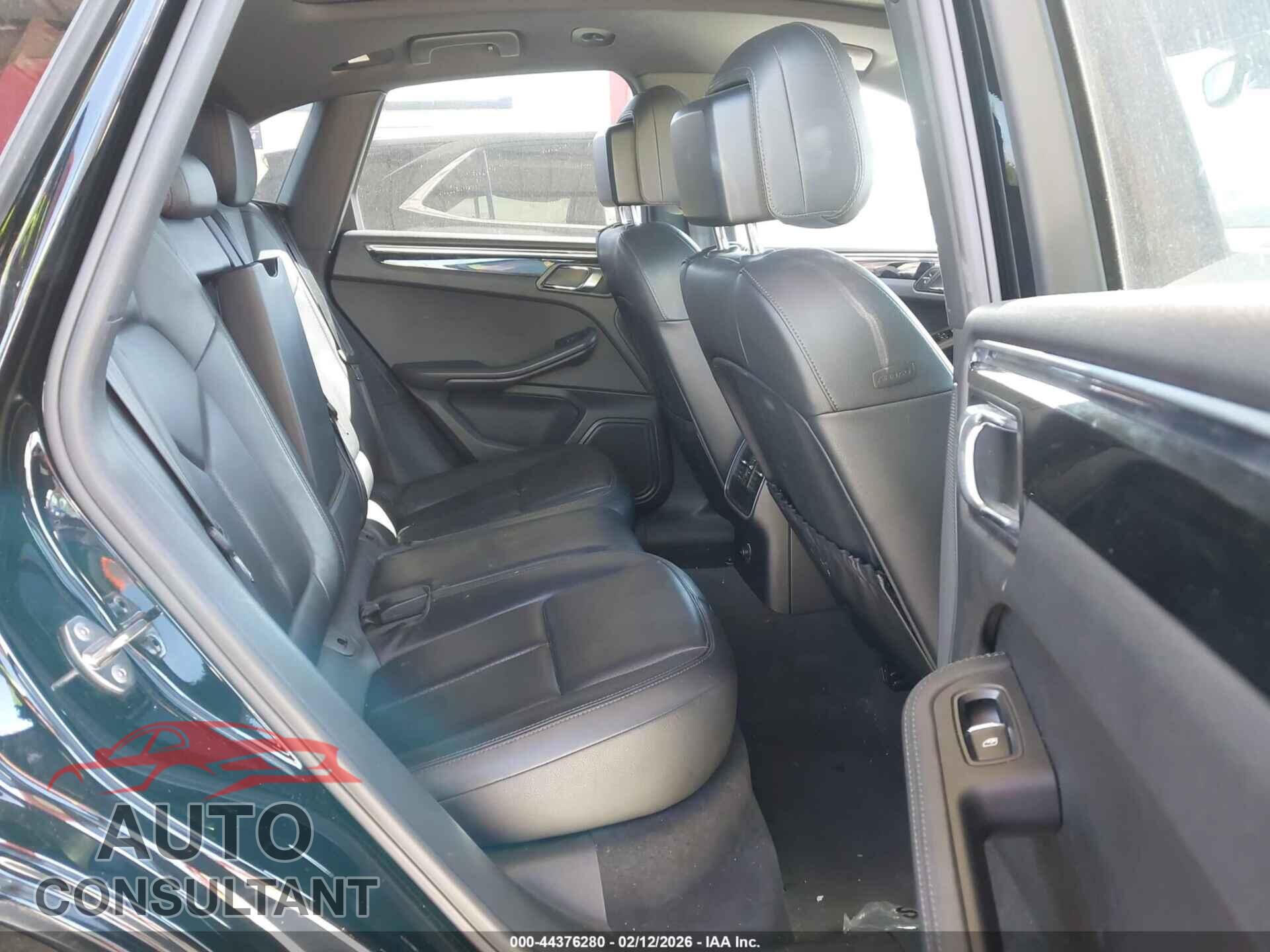 PORSCHE MACAN 2016 - WP1AB2A53GLB40152