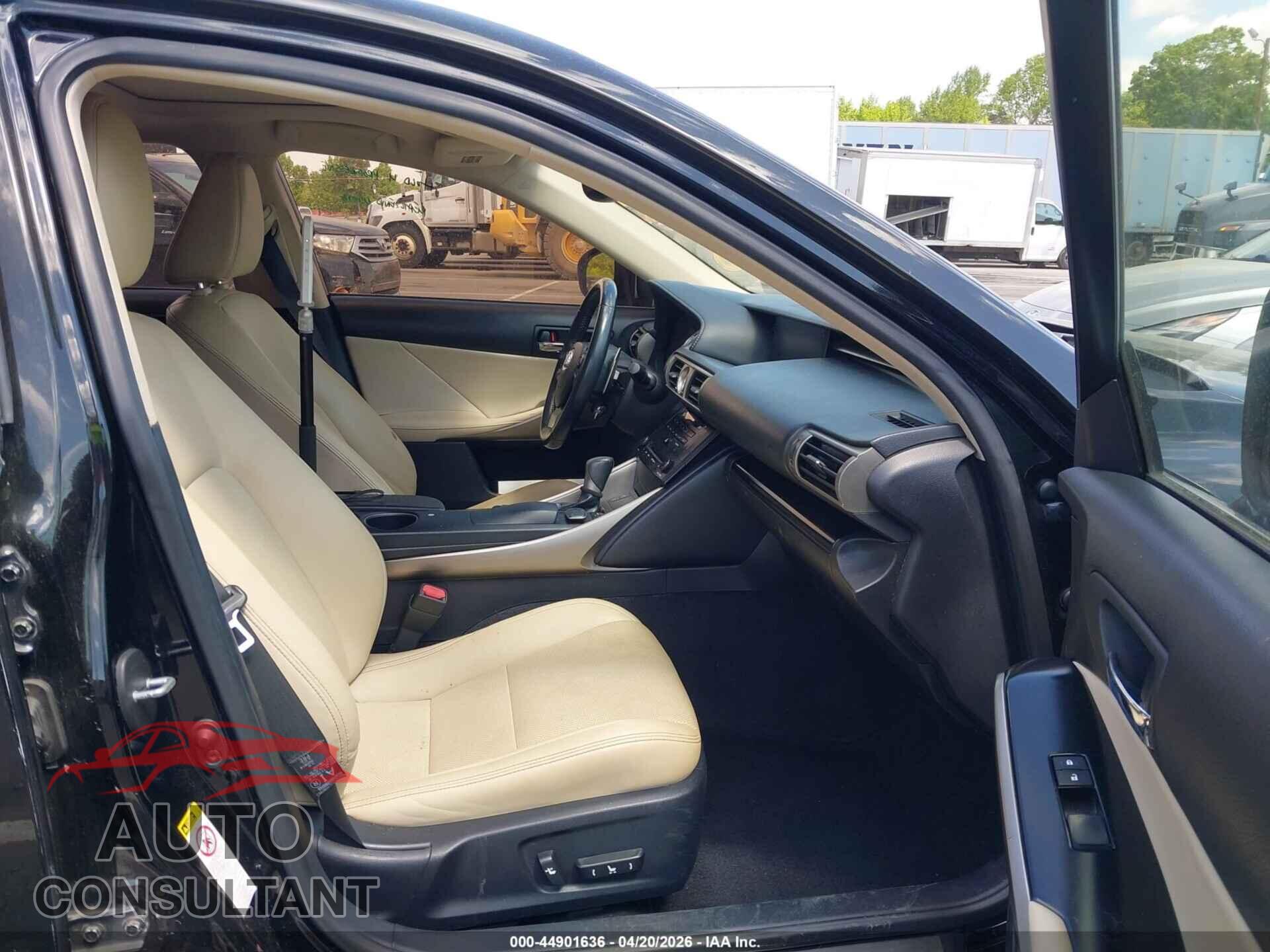 LEXUS IS 350 2014 - JTHBE1D27E5000968