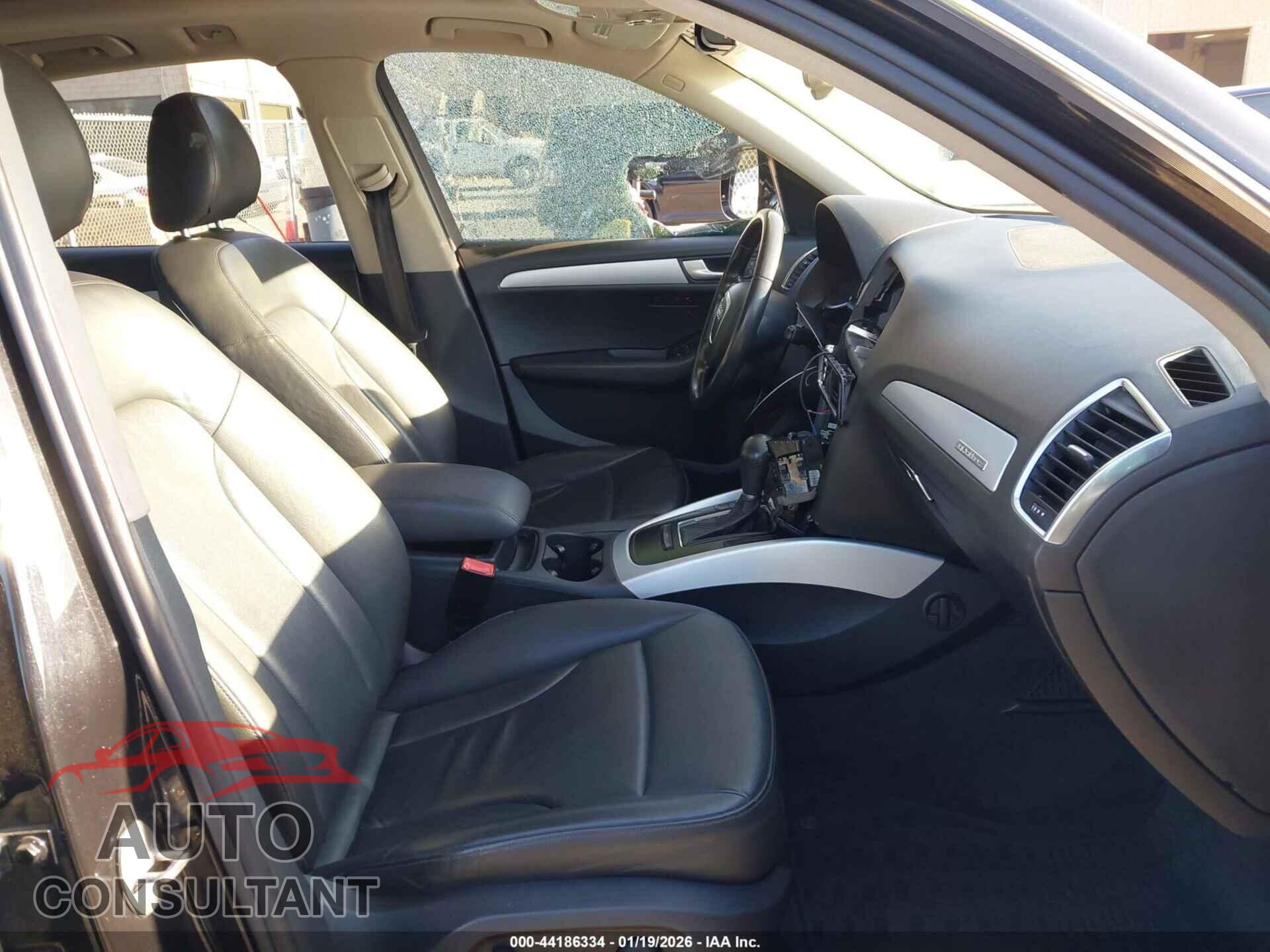 AUDI Q5 2012 - WA1LFCFP8CA036268