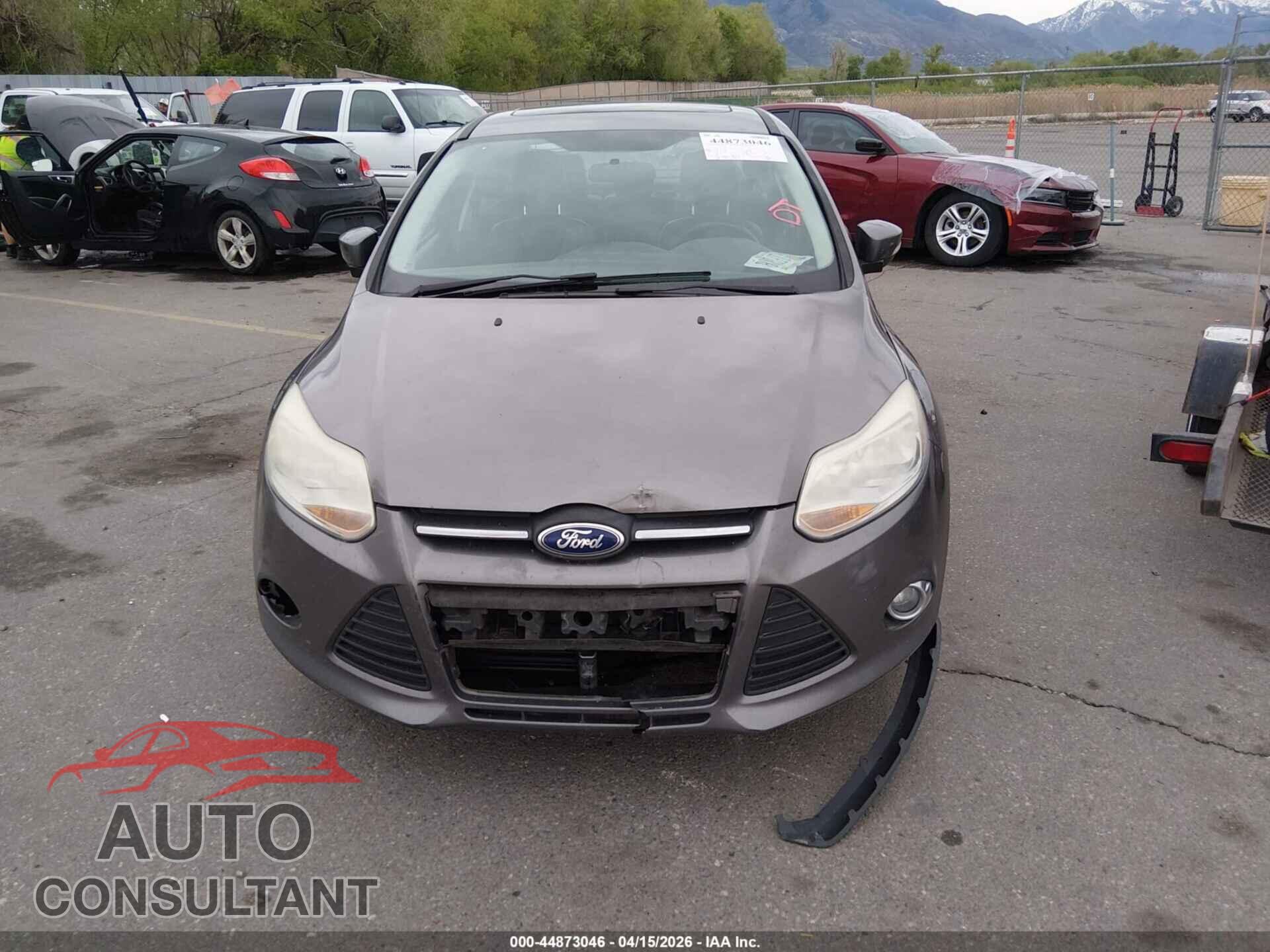FORD FOCUS 2014 - 1FADP3F24EL417169