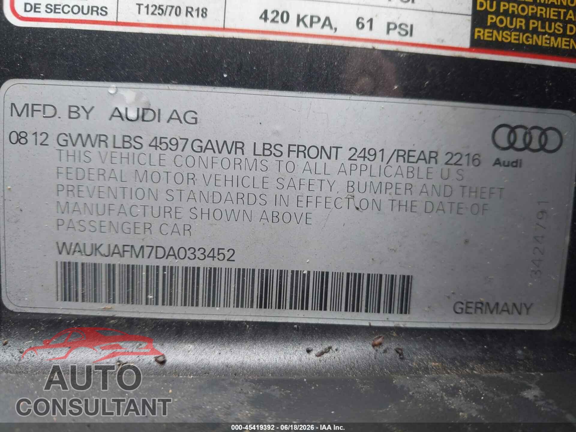 AUDI A3 2013 - WAUKJAFM7DA033452