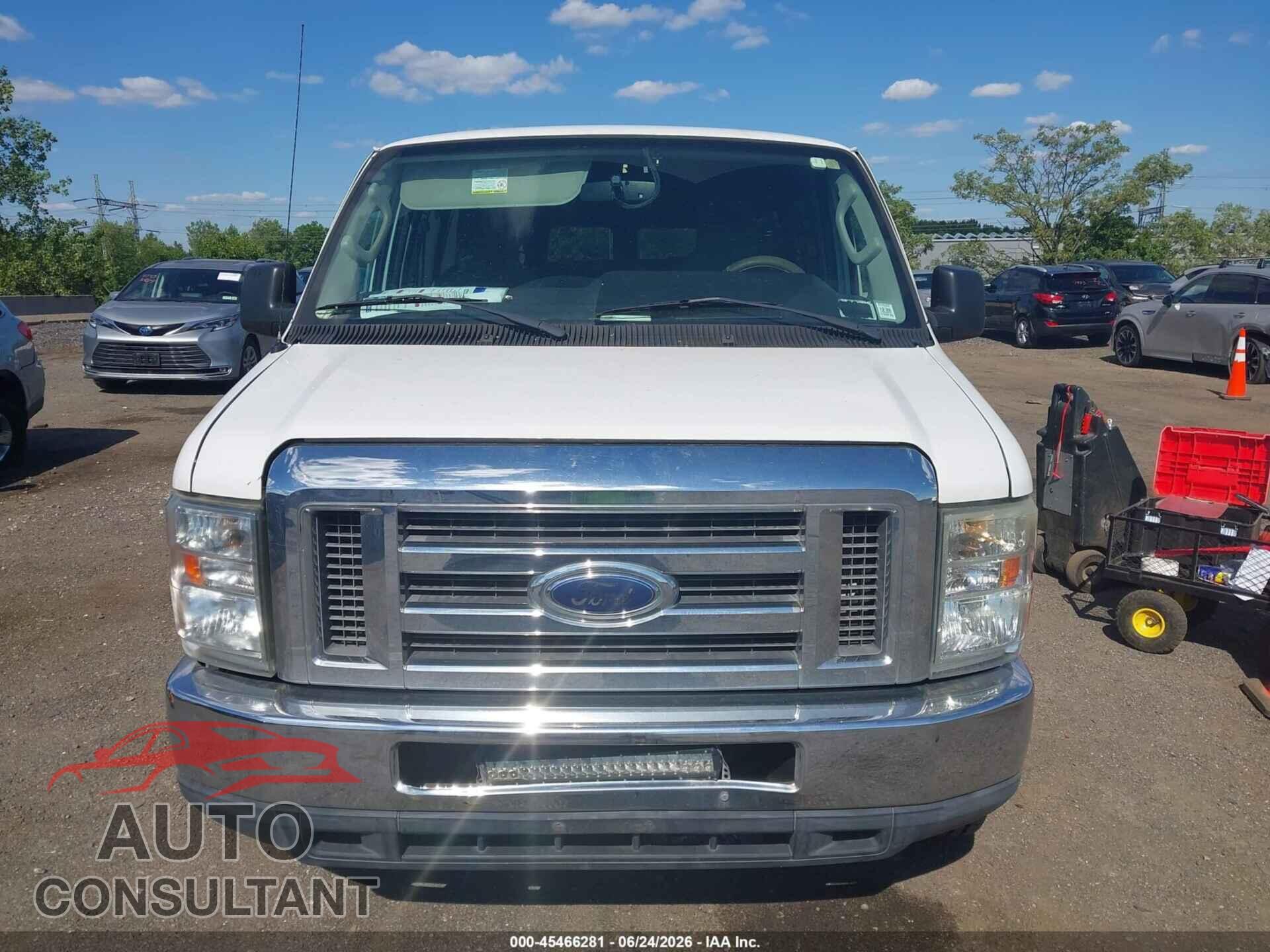 FORD E-350 SUPER DUTY 2011 - 1FBSS3BL9BDB20147