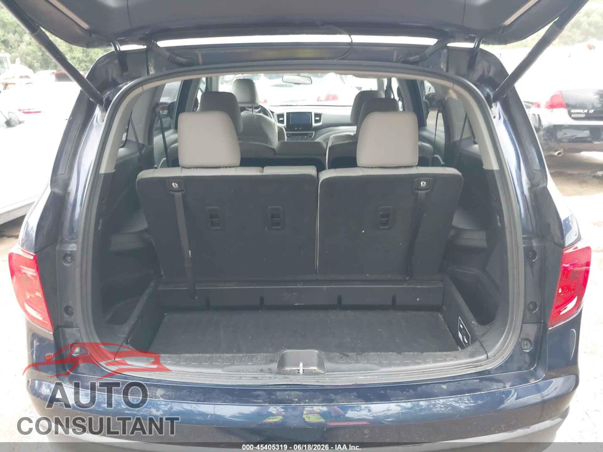 HONDA PILOT 2017 - 5FNYF6H75HB012003