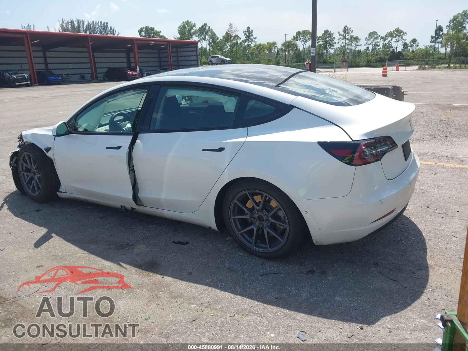 TESLA MODEL 3 2021 - 5YJ3E1EA9MF090942