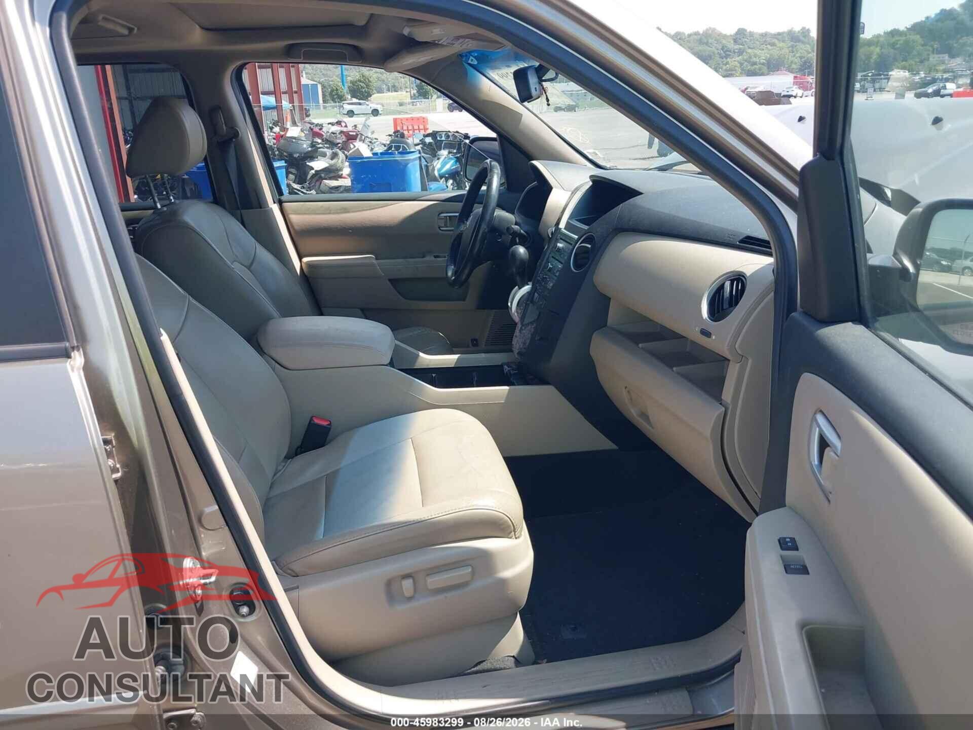HONDA PILOT 2010 - 5FNYF4H65AB018286