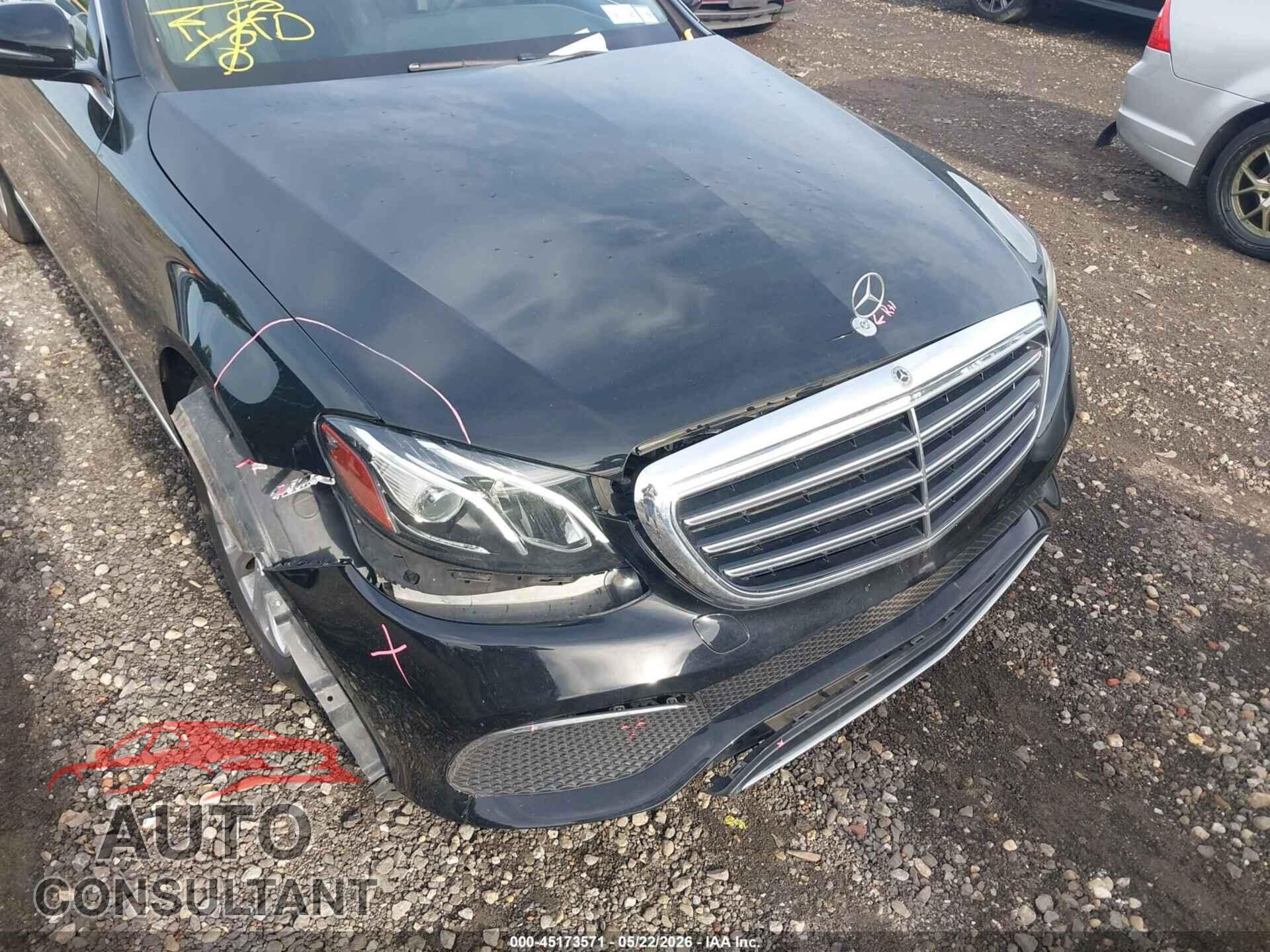 MERCEDES-BENZ E 300 2017 - WDDZF4KB8HA286509