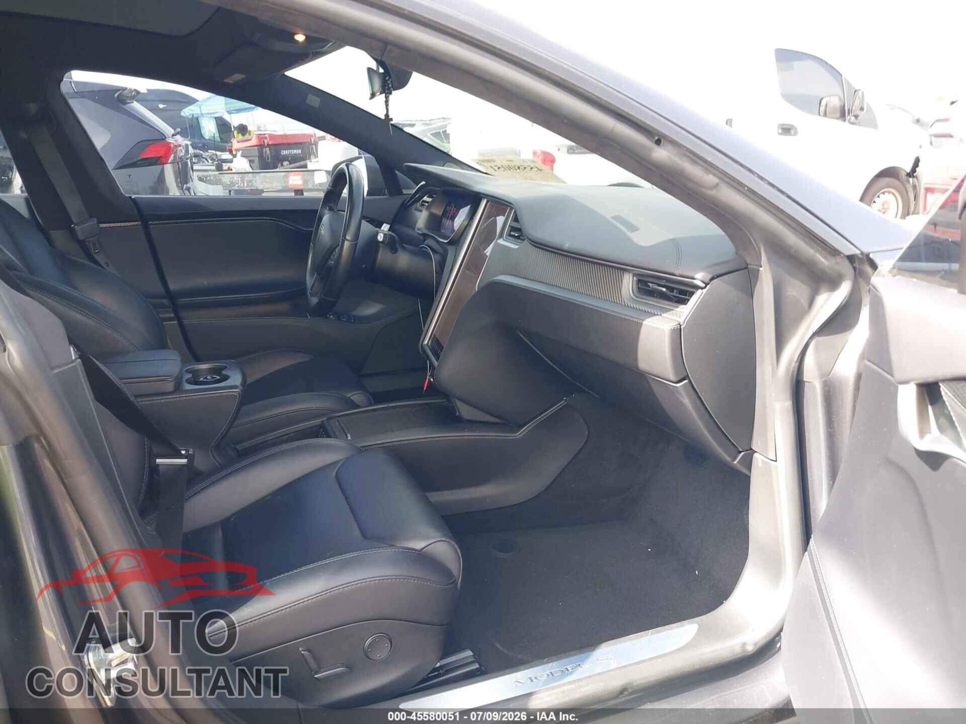 TESLA MODEL S 2018 - 5YJSA1E24JF268283