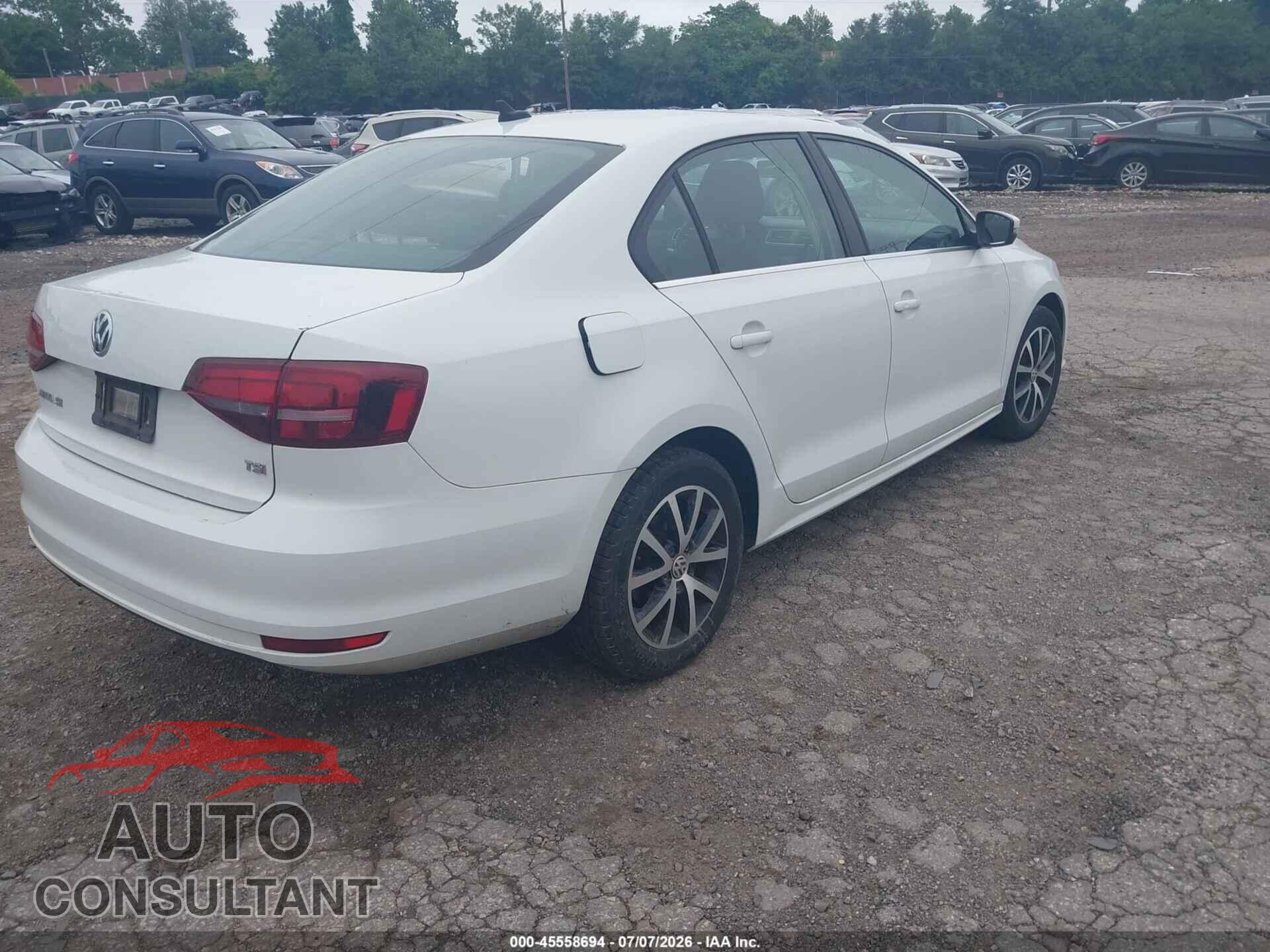 VOLKSWAGEN JETTA 2017 - 3VWDB7AJ2HM363353
