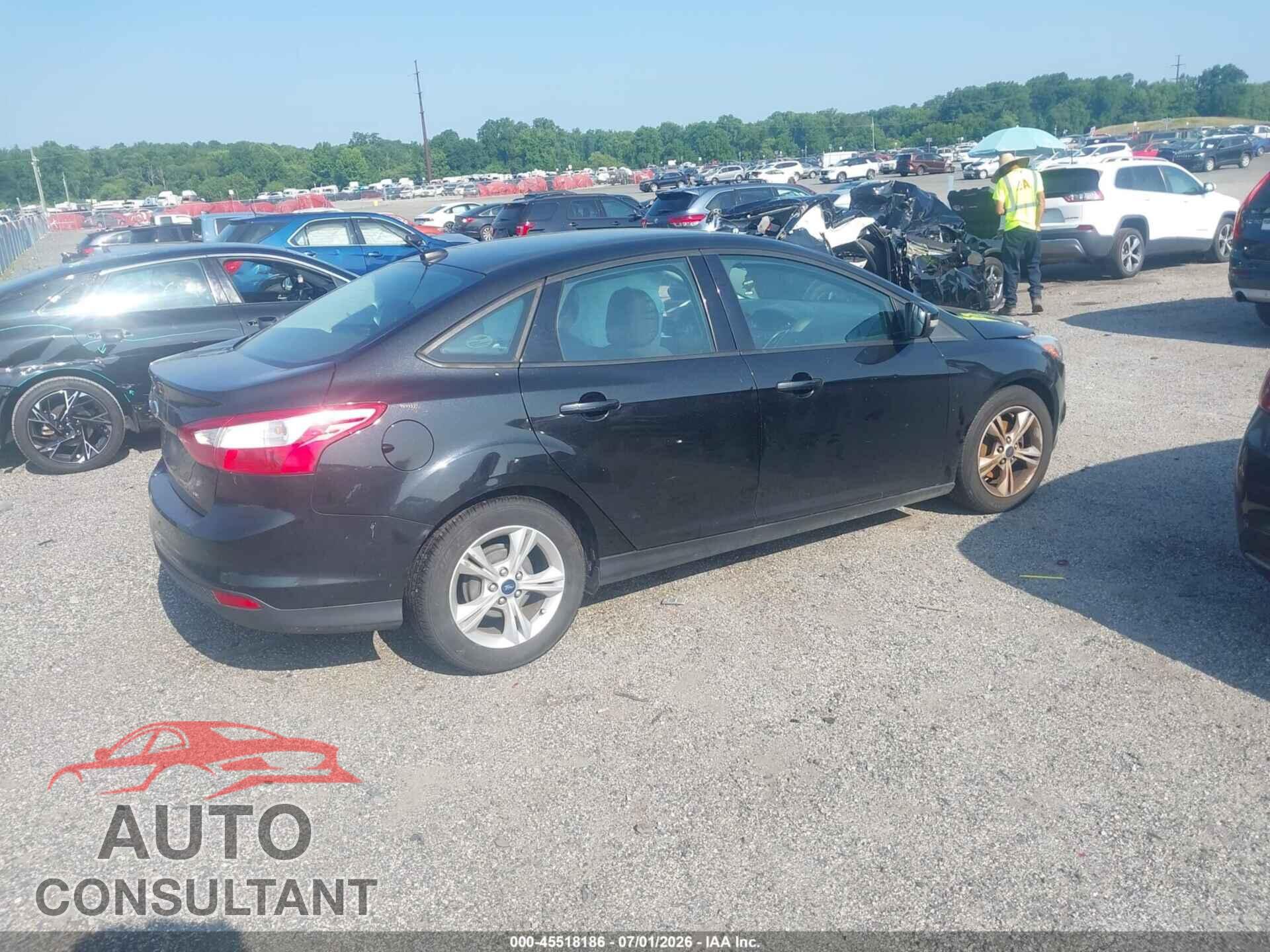 FORD FOCUS 2014 - 1FADP3F28EL396715