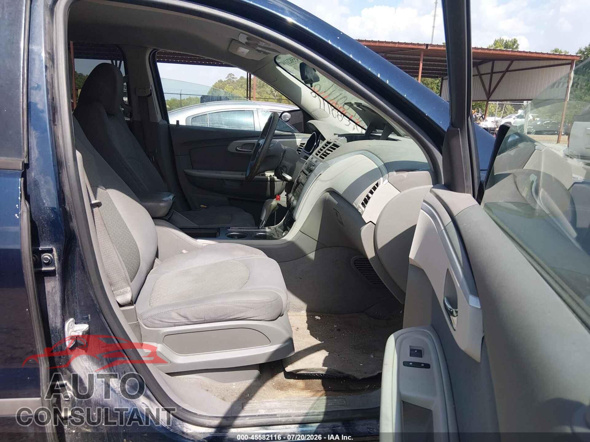 CHEVROLET TRAVERSE 2010 - 1GNLREED8AS118564