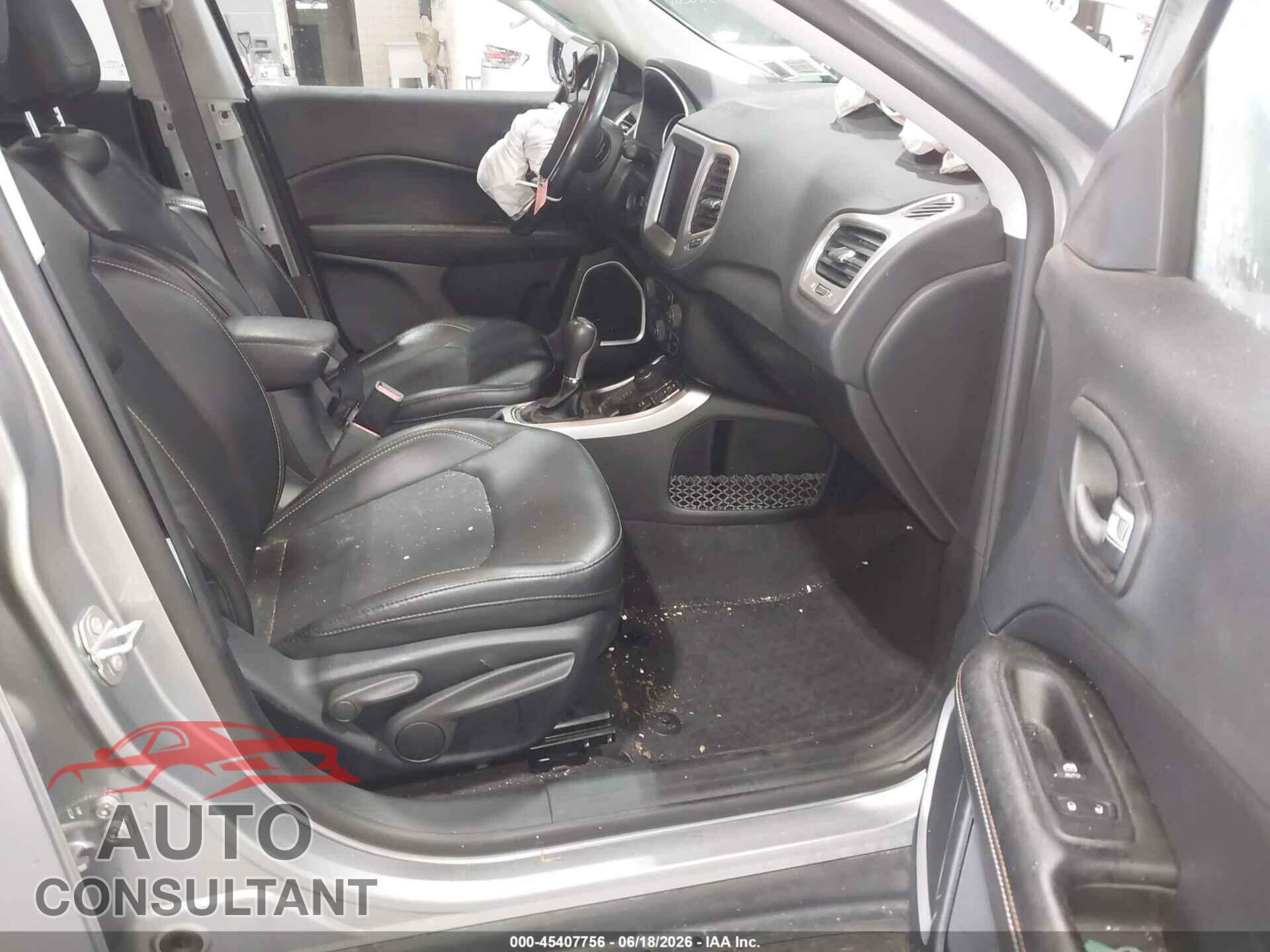JEEP COMPASS 2019 - 3C4NJDBB7KT683409