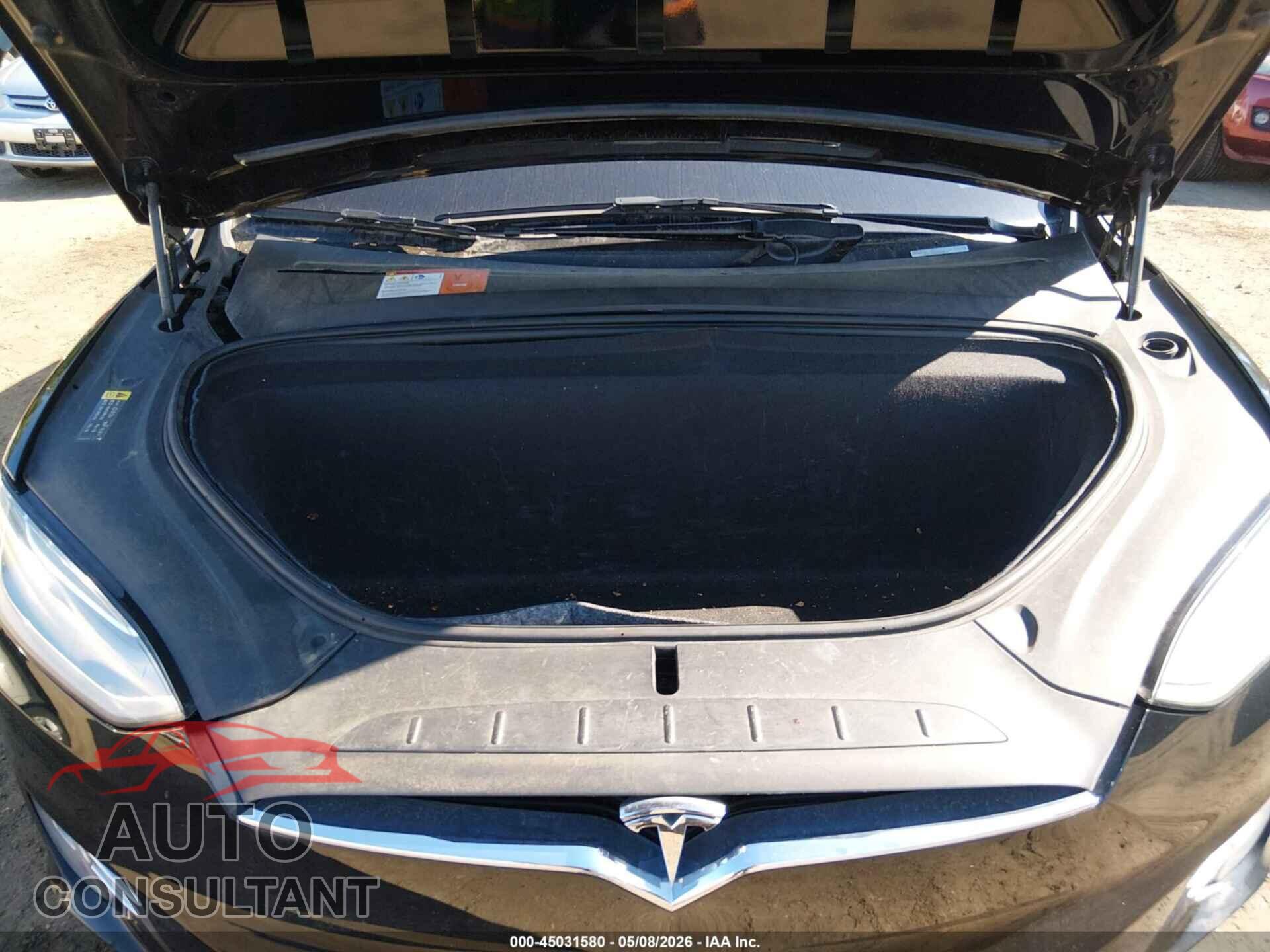 TESLA MODEL X 2017 - 5YJXCBE27HF070121