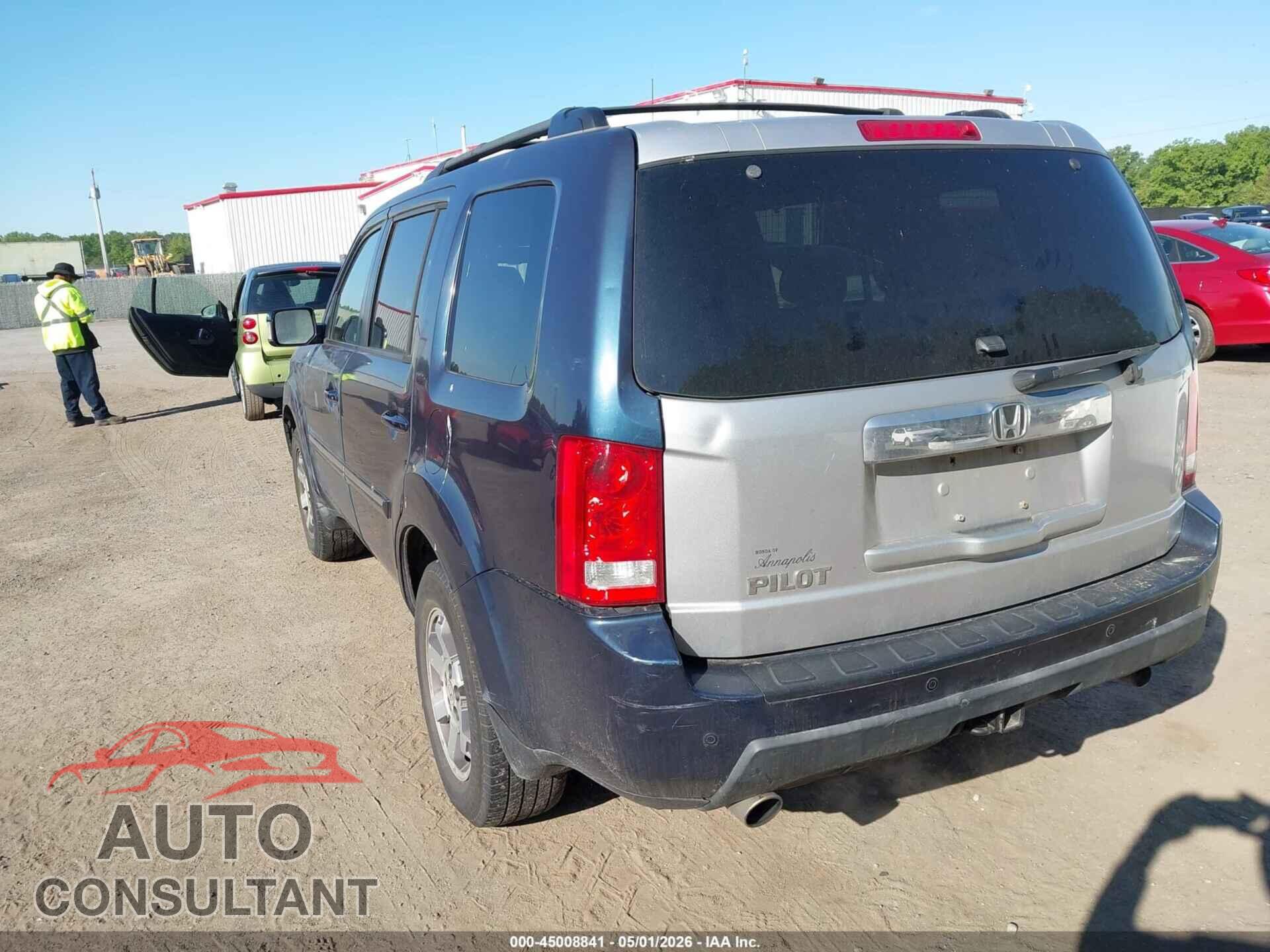 HONDA PILOT 2011 - 5FNYF4H9XBB016786