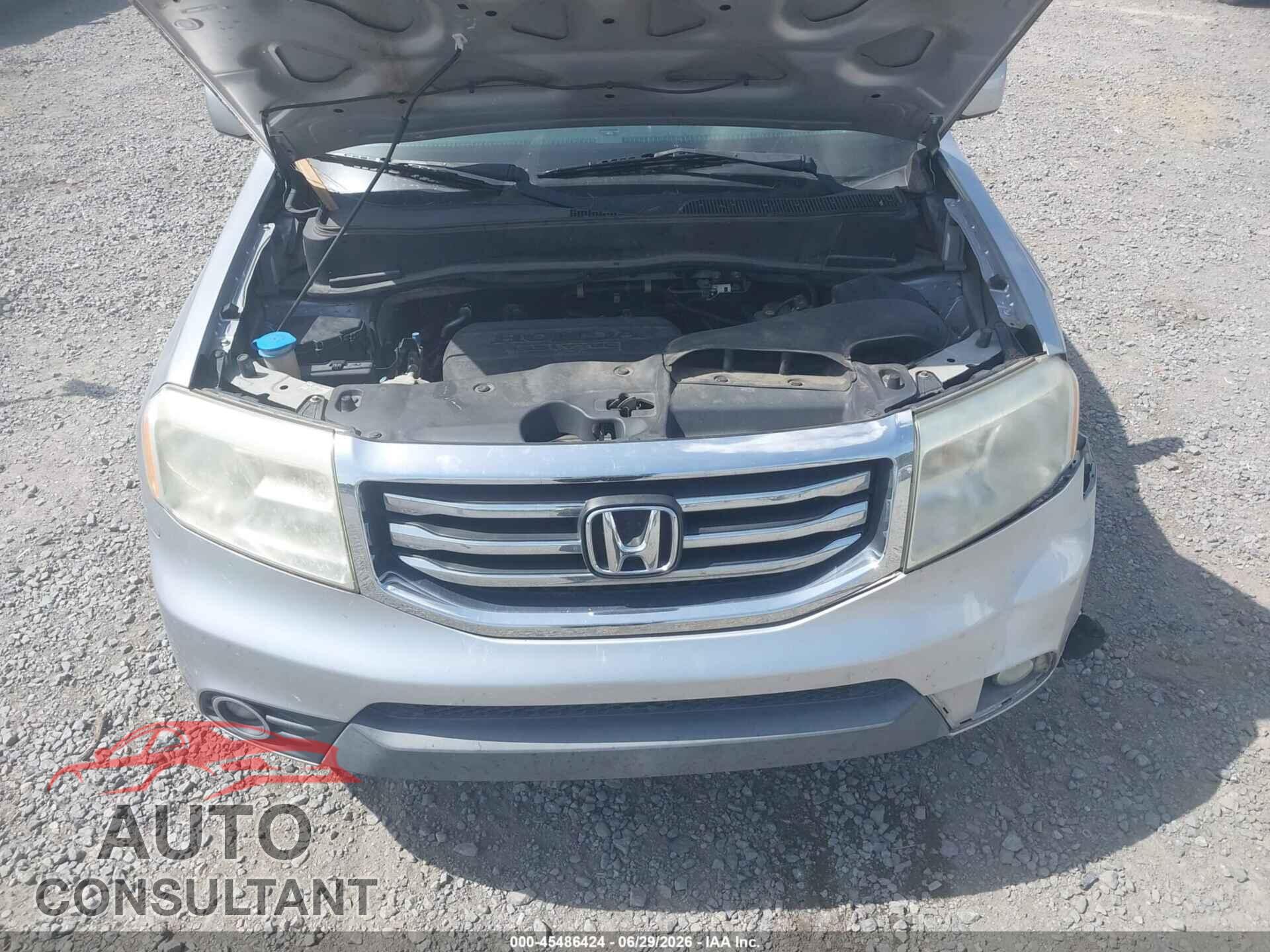 HONDA PILOT 2013 - 5FNYF4H52DB076254