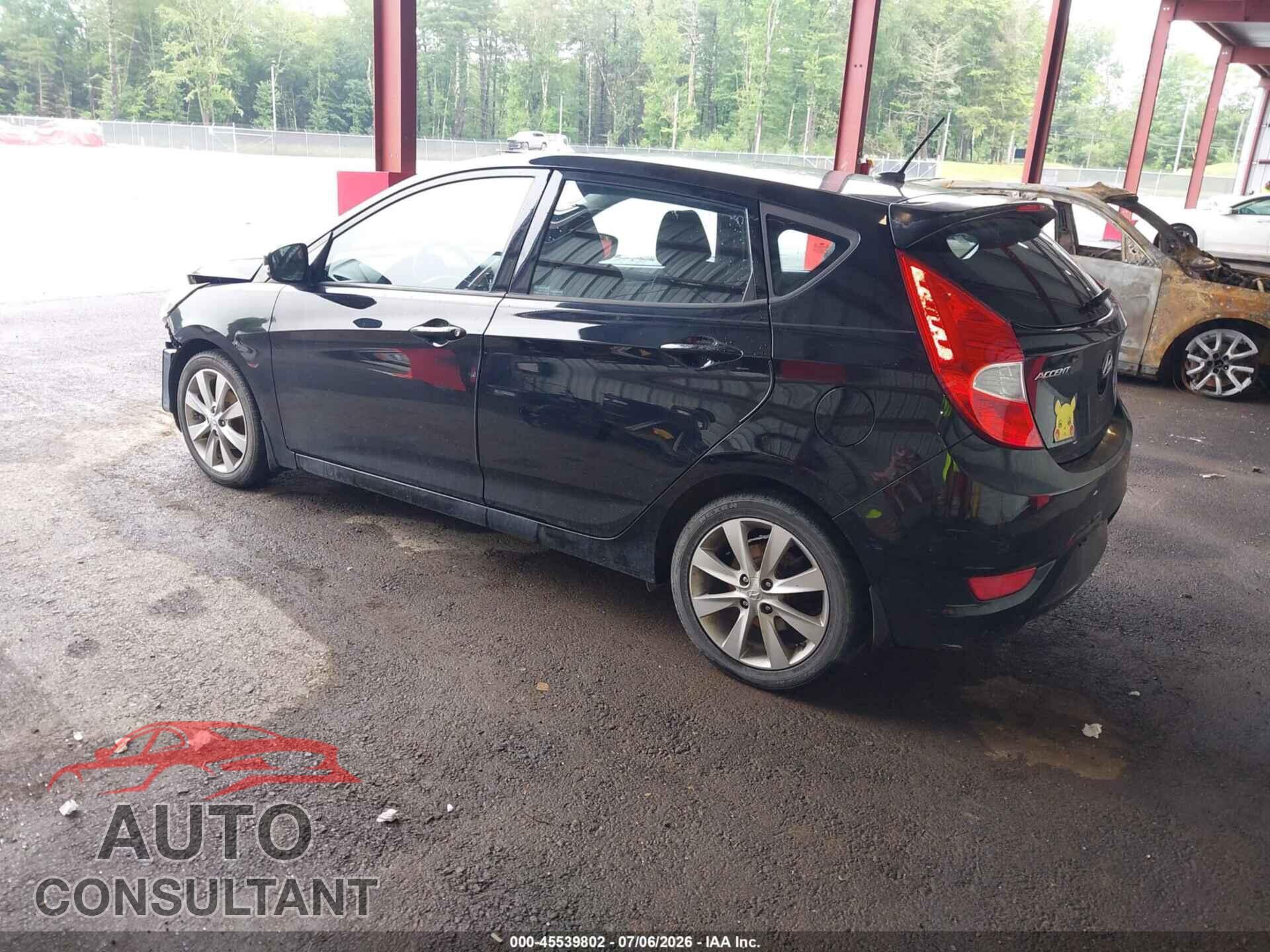 HYUNDAI ACCENT 2013 - KMHCU5AEXDU100643