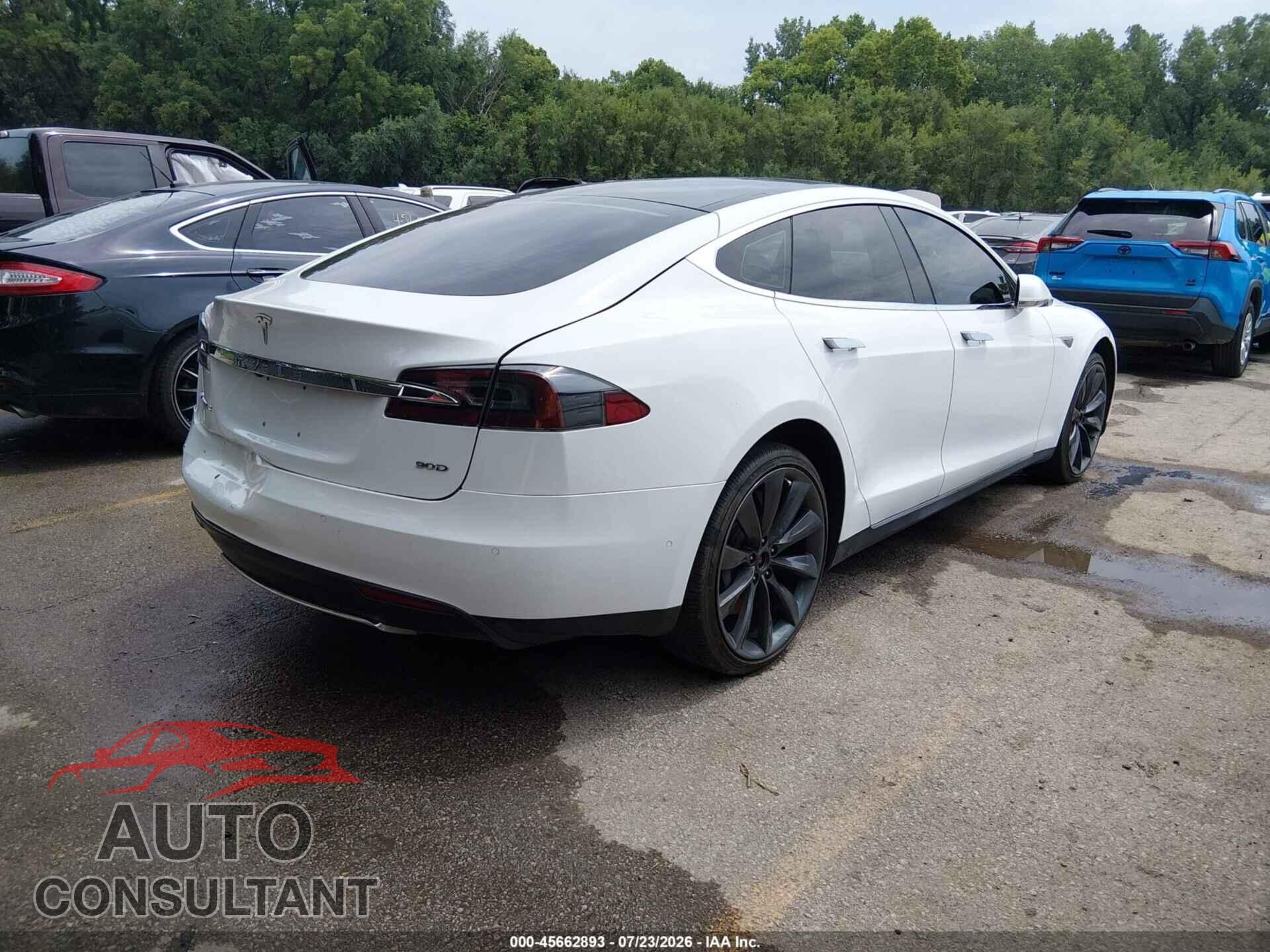 TESLA MODEL S 2015 - 5YJSA1E21FF112046