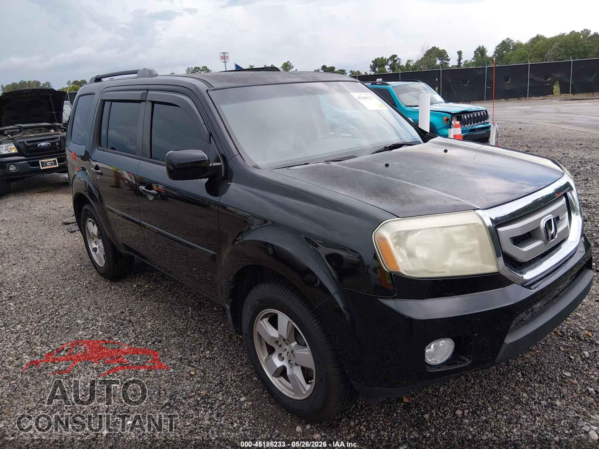 HONDA PILOT 2011 - 5FNYF3H40BB045552