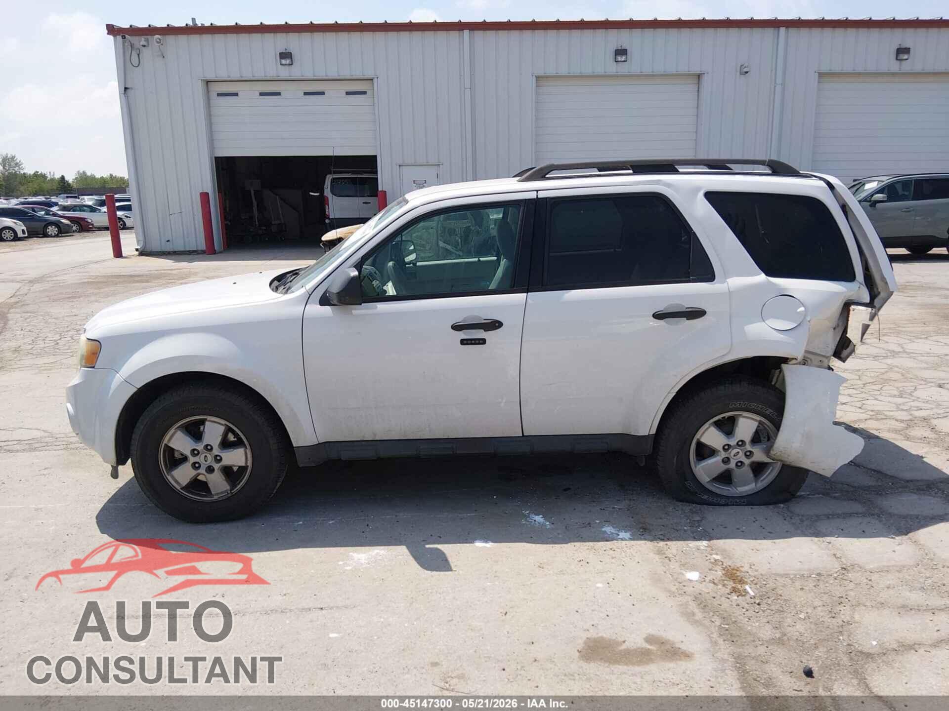 FORD ESCAPE 2010 - 1FMCU9DG9AKC79320