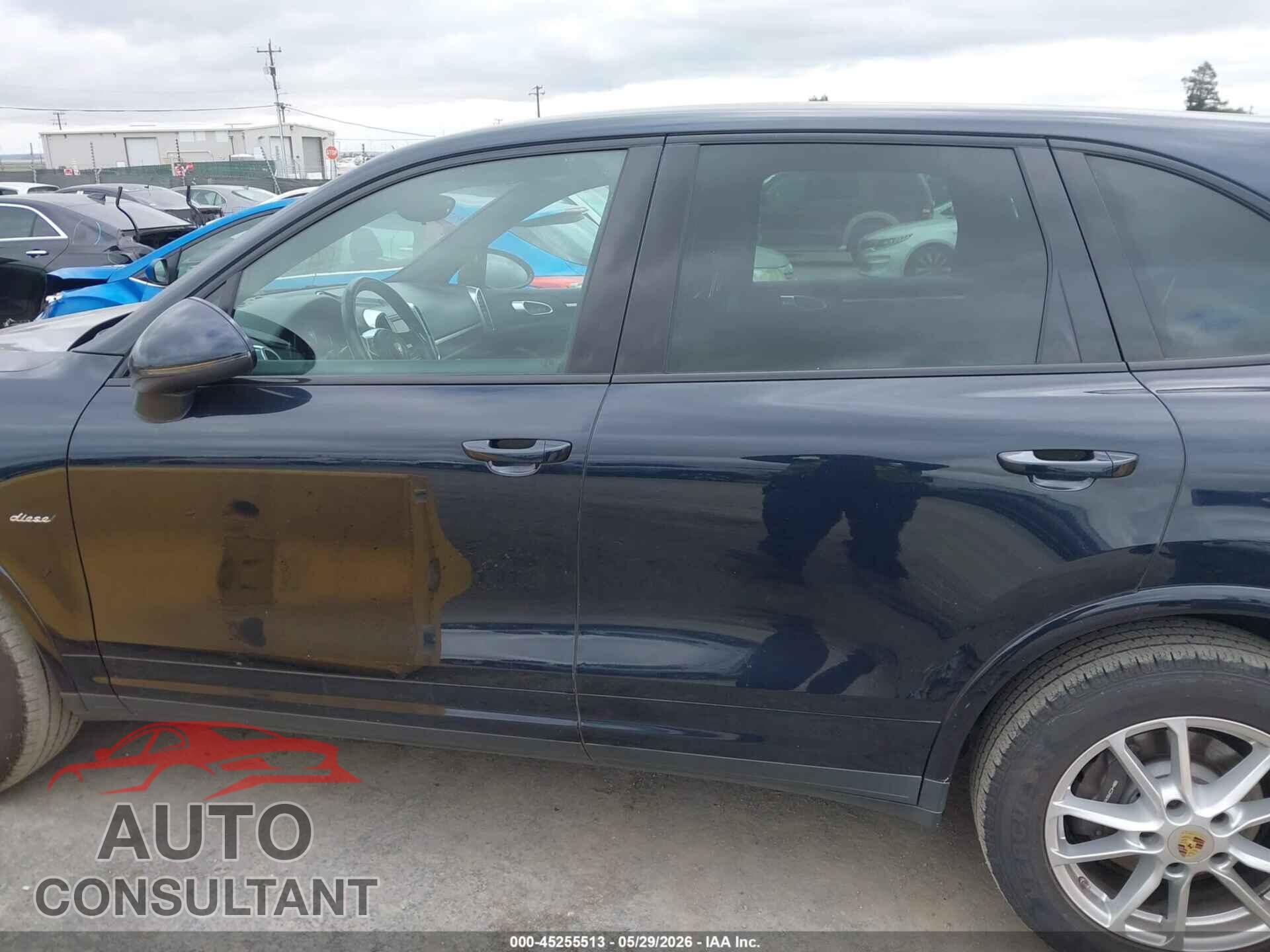 PORSCHE CAYENNE 2015 - WP1AF2A2XFLA39604
